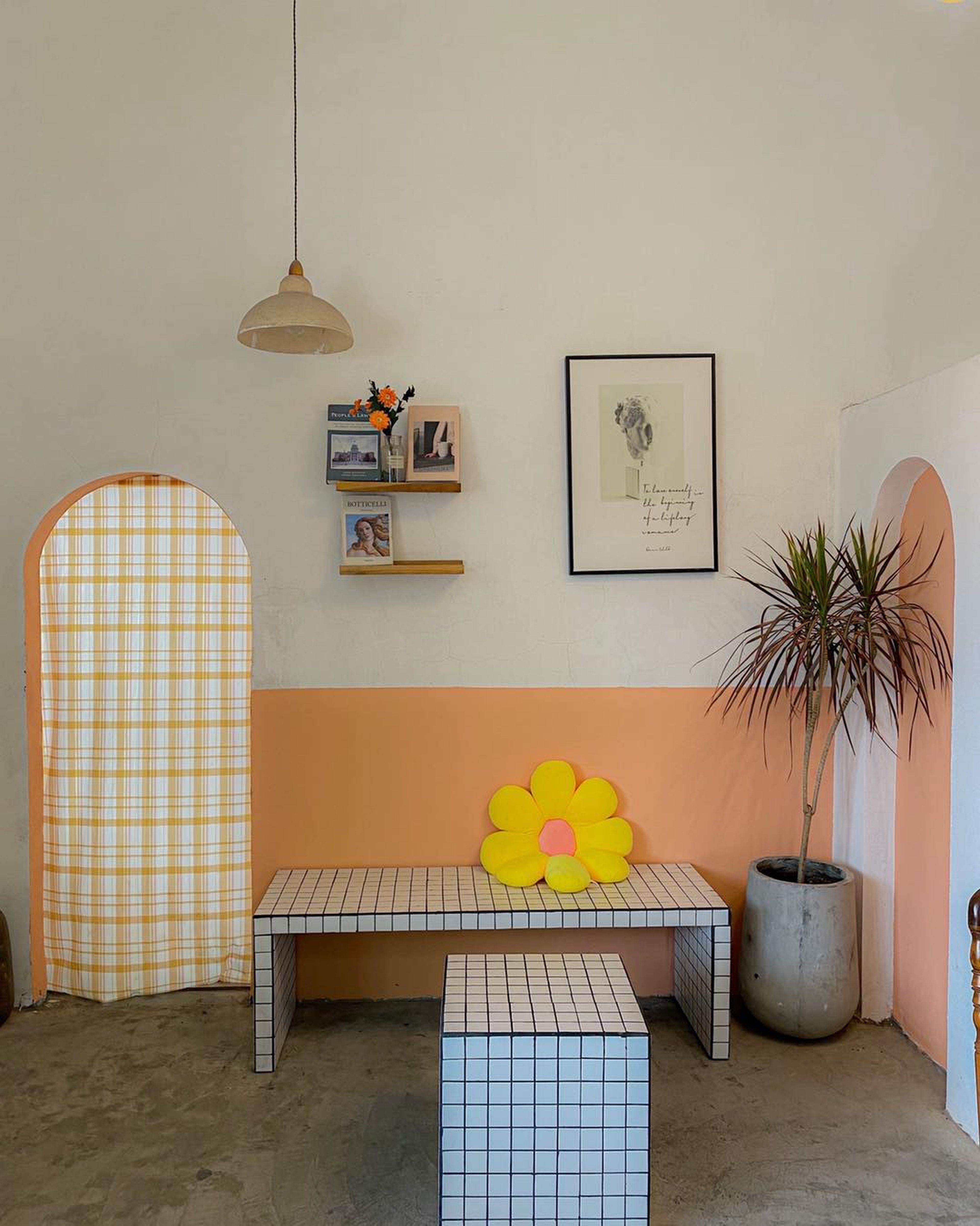 Top 8 Cafés in Ha Long with Stunning Instagrammable Corners - Hình 13