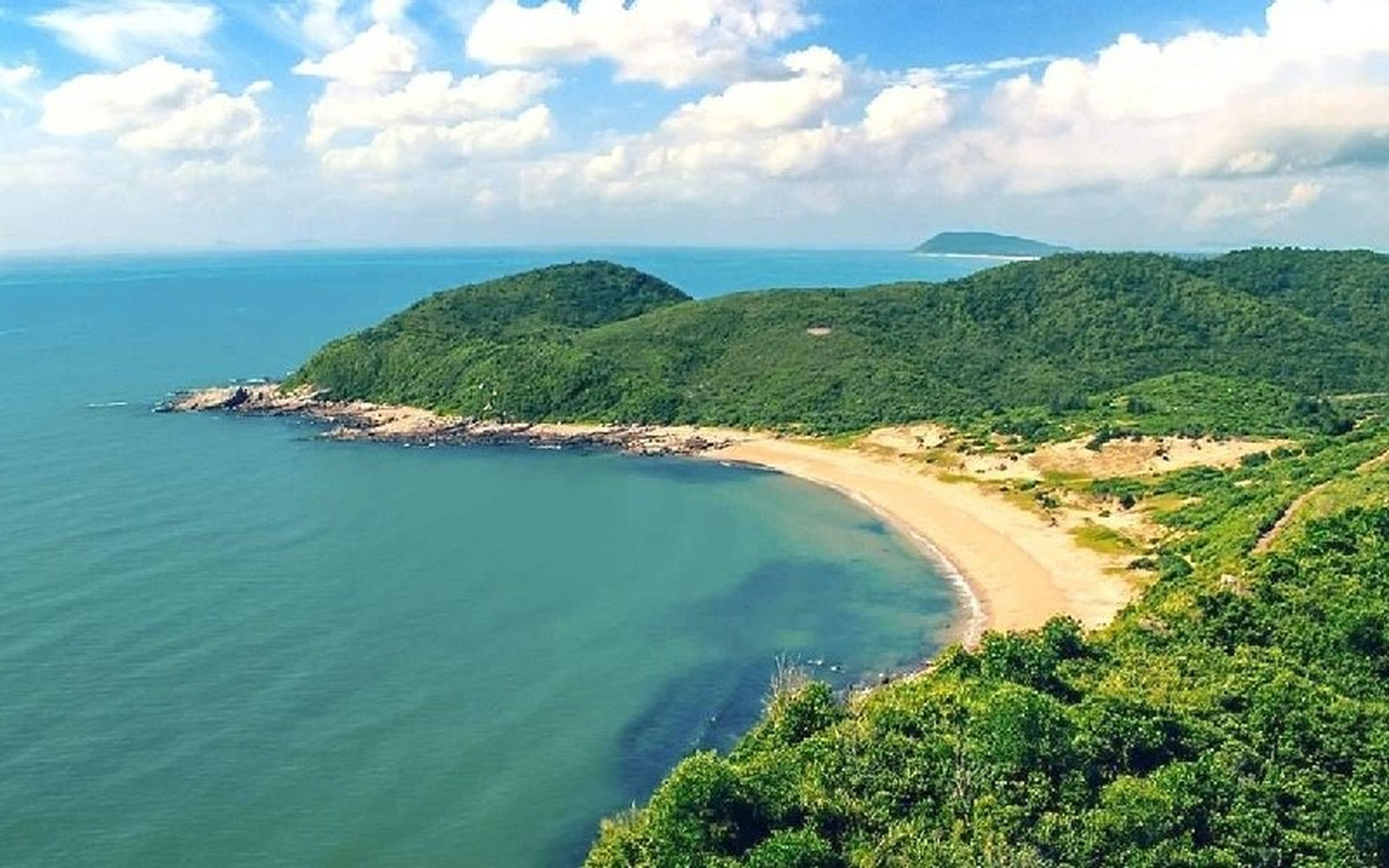 Khám phá đảo Ngọc Vừng: Vùng đất lịch sử với cảnh sắc hùng vĩ - Hình 6