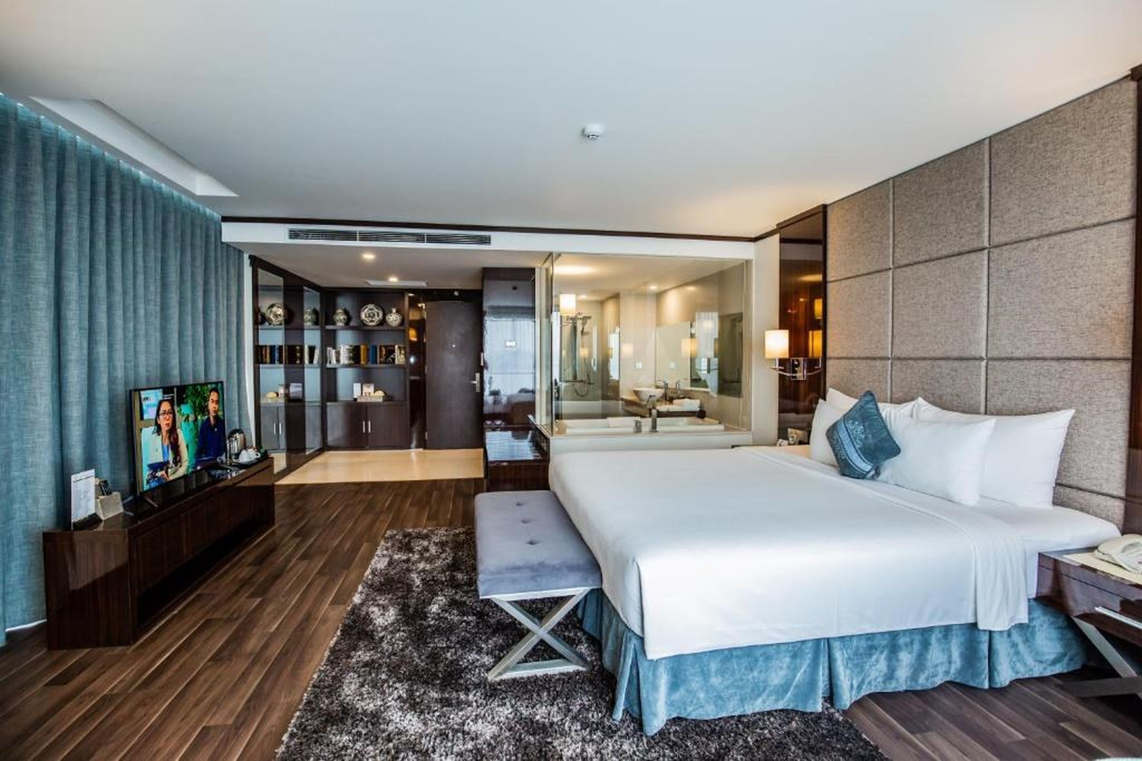 Central Luxury Hạ Long Hotel - Hình 16