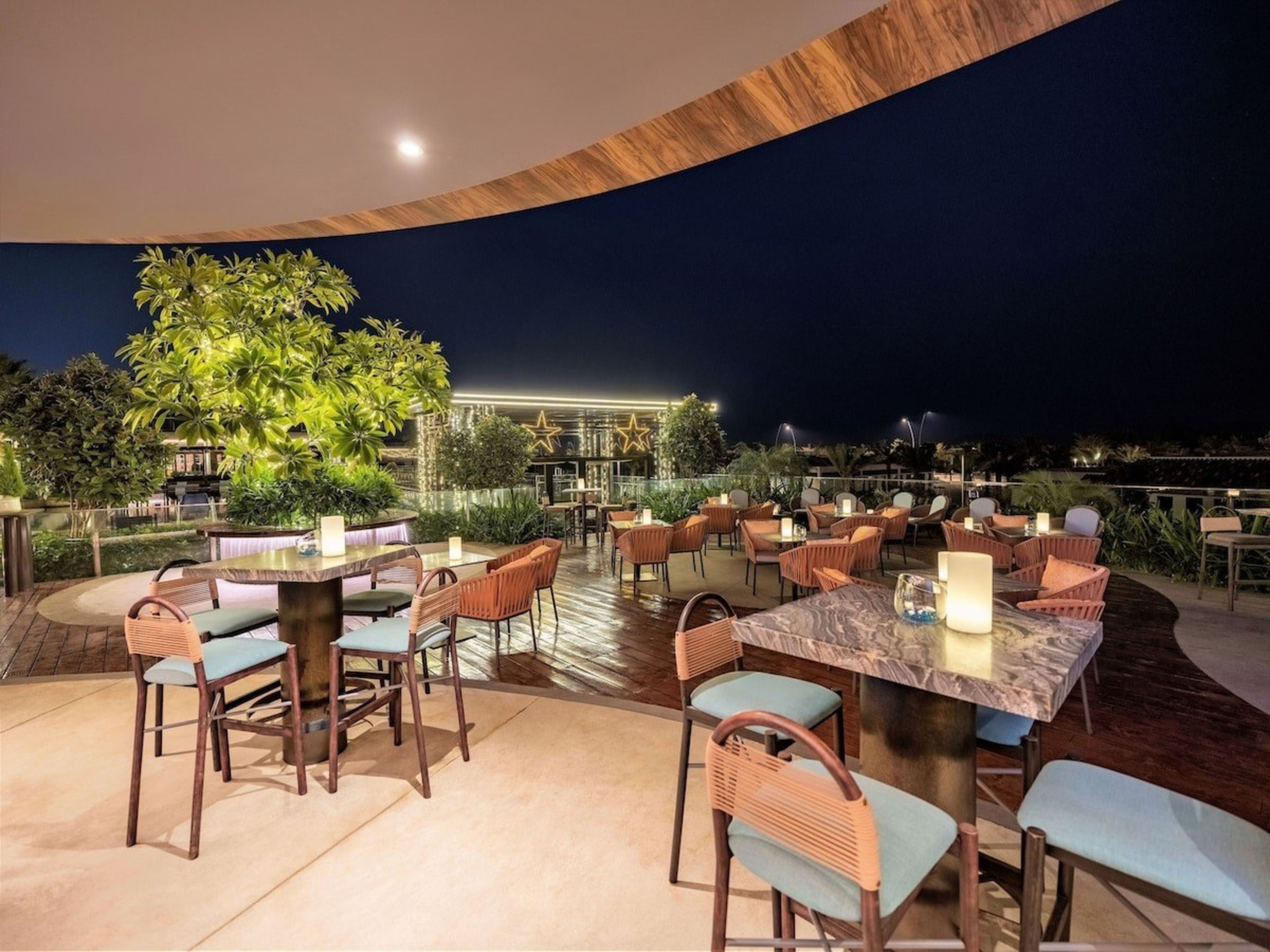 Top 8 khách sạn – khu resort Hạ Long cao cấp ở Bãi Cháy cho kỳ nghỉ bên vịnh thiên đường - Hình 32