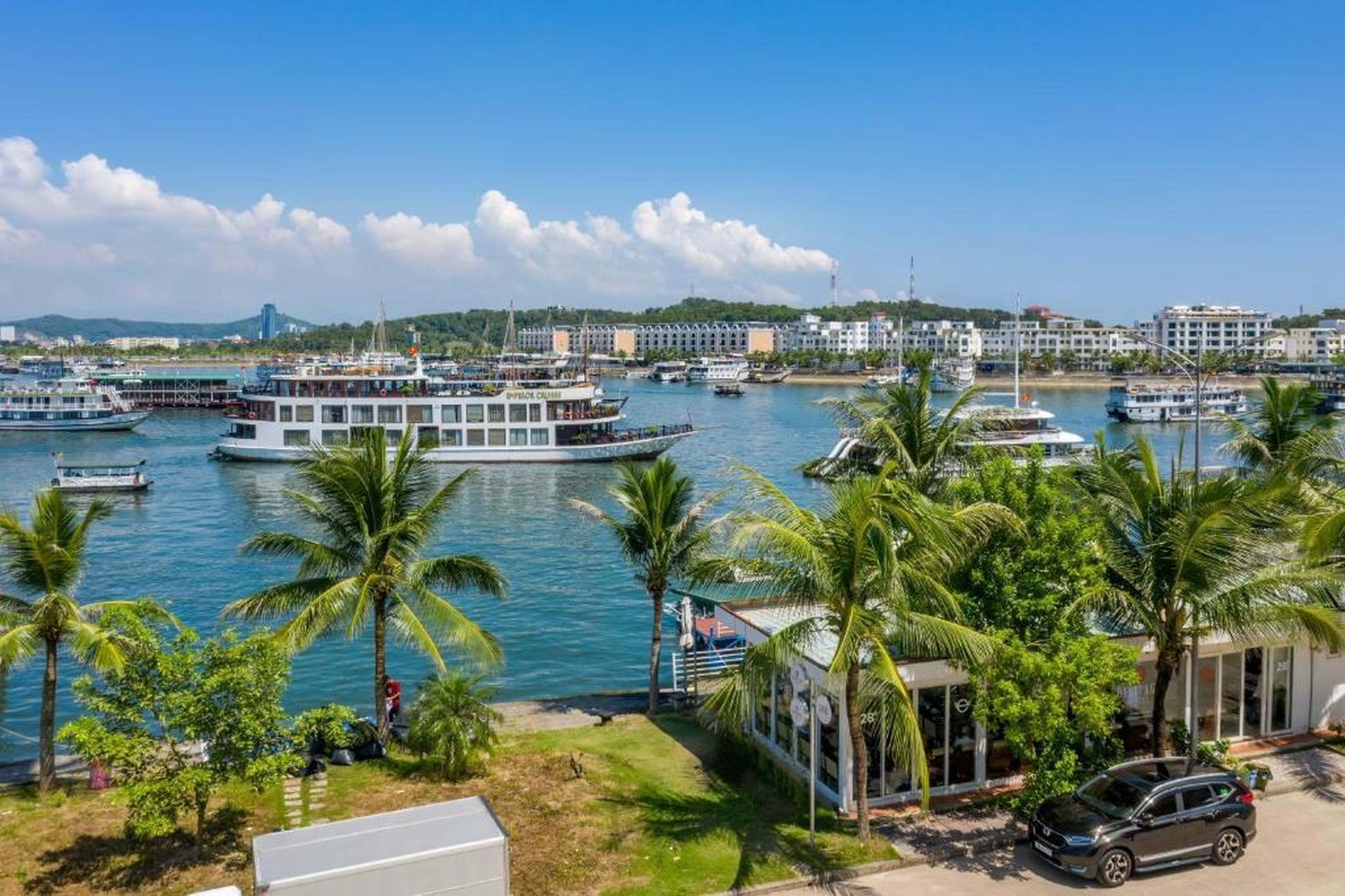 Emperor Cruises Legacy Ha Long - Hình 7