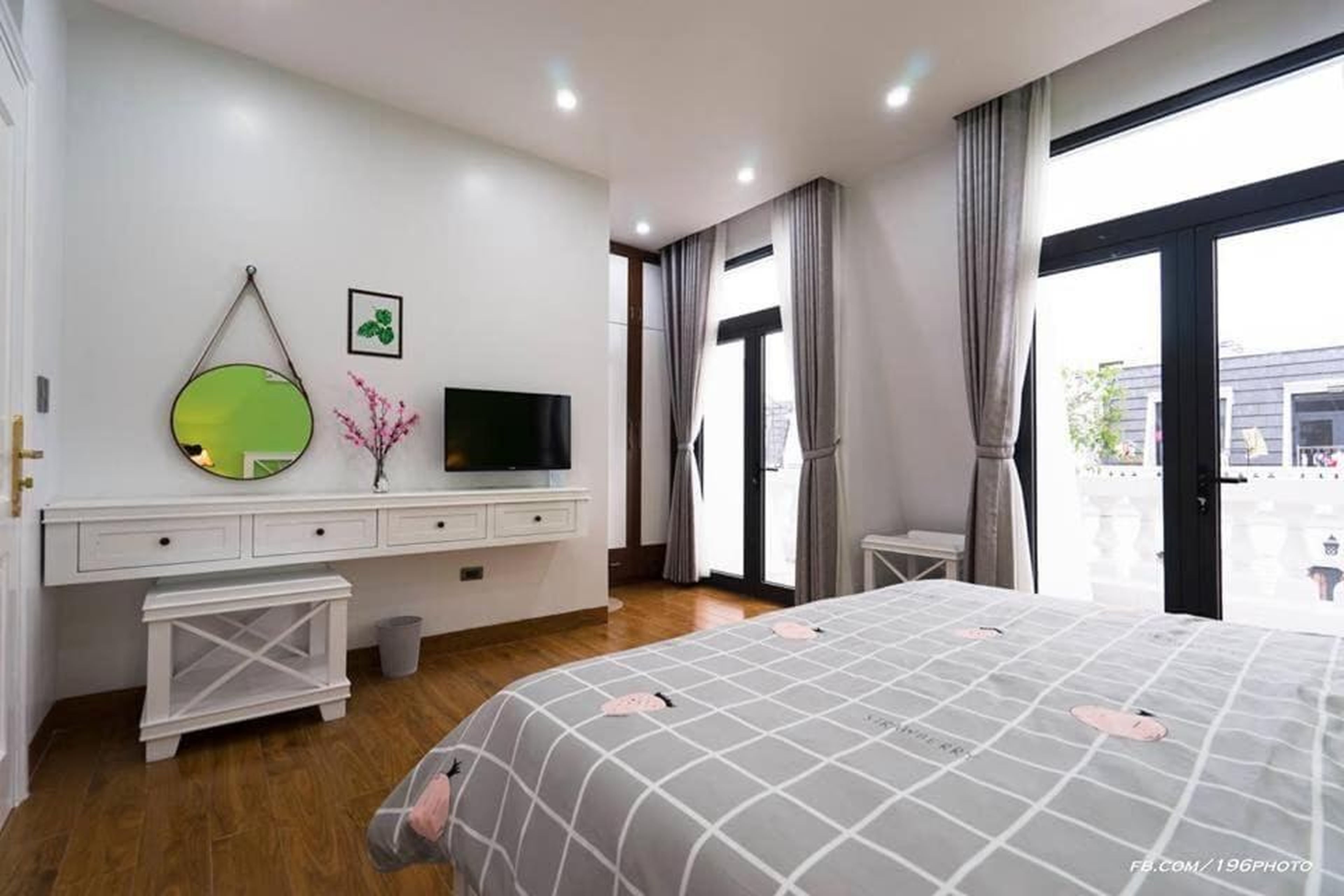 Tropical Villa Halong - Hình 6