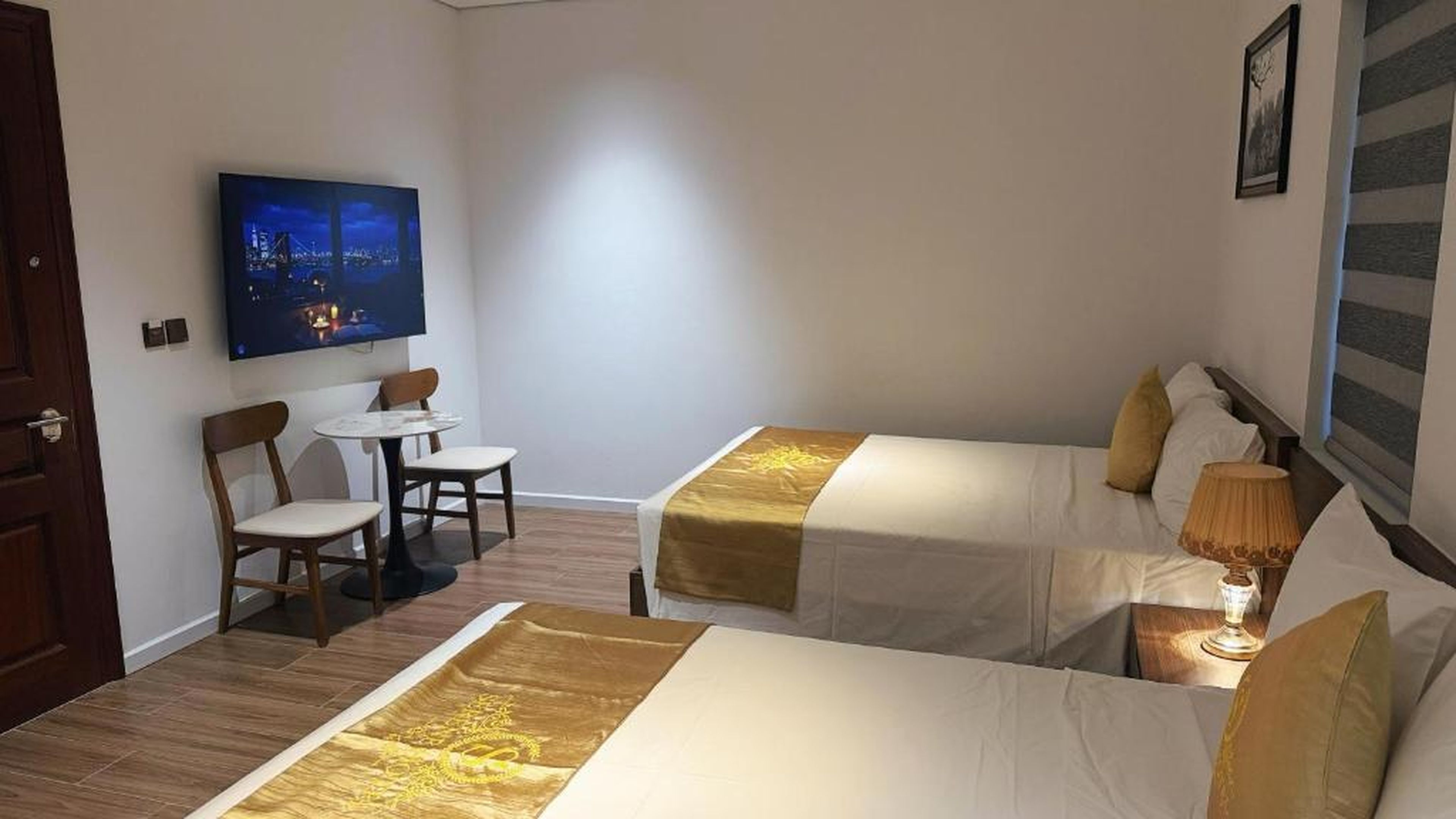 Serene Hotel - Hình 11