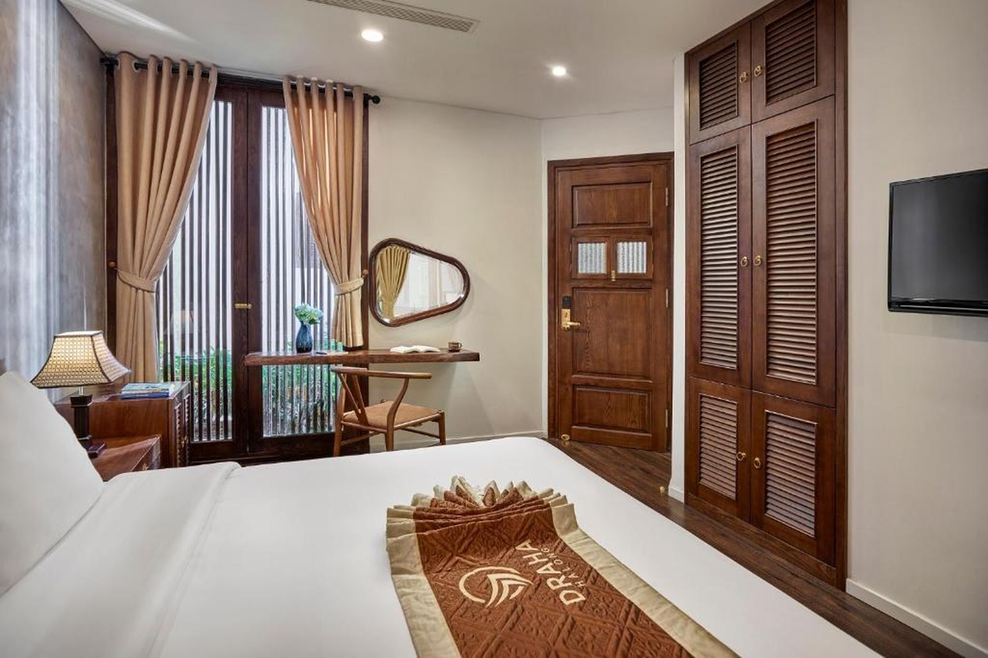 Draha Halong Hotel - Serenity, Charm and Nature - Preferred by Western Travelers - Hình 43