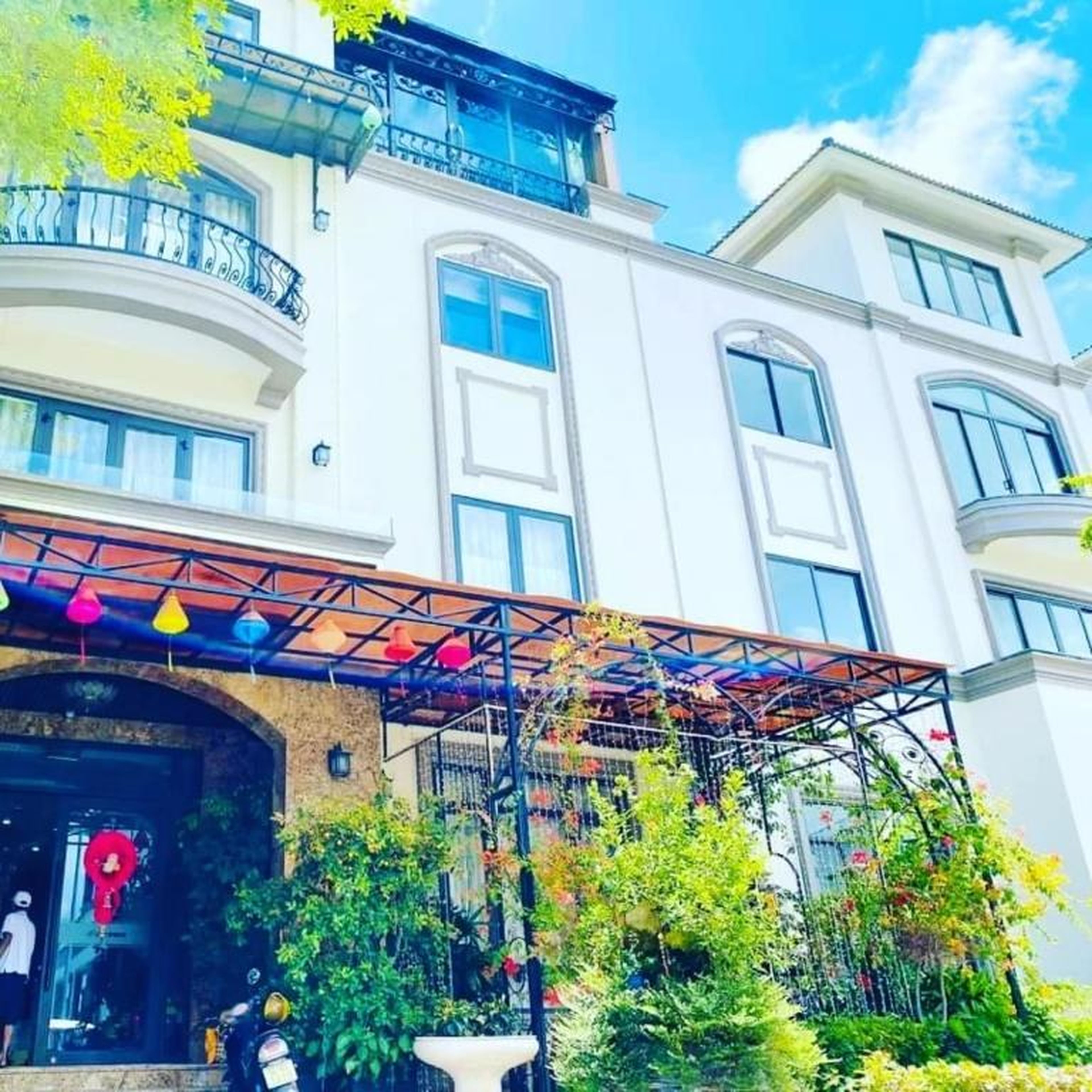 BBQ Hostel Ha Long 2 - Hình 8