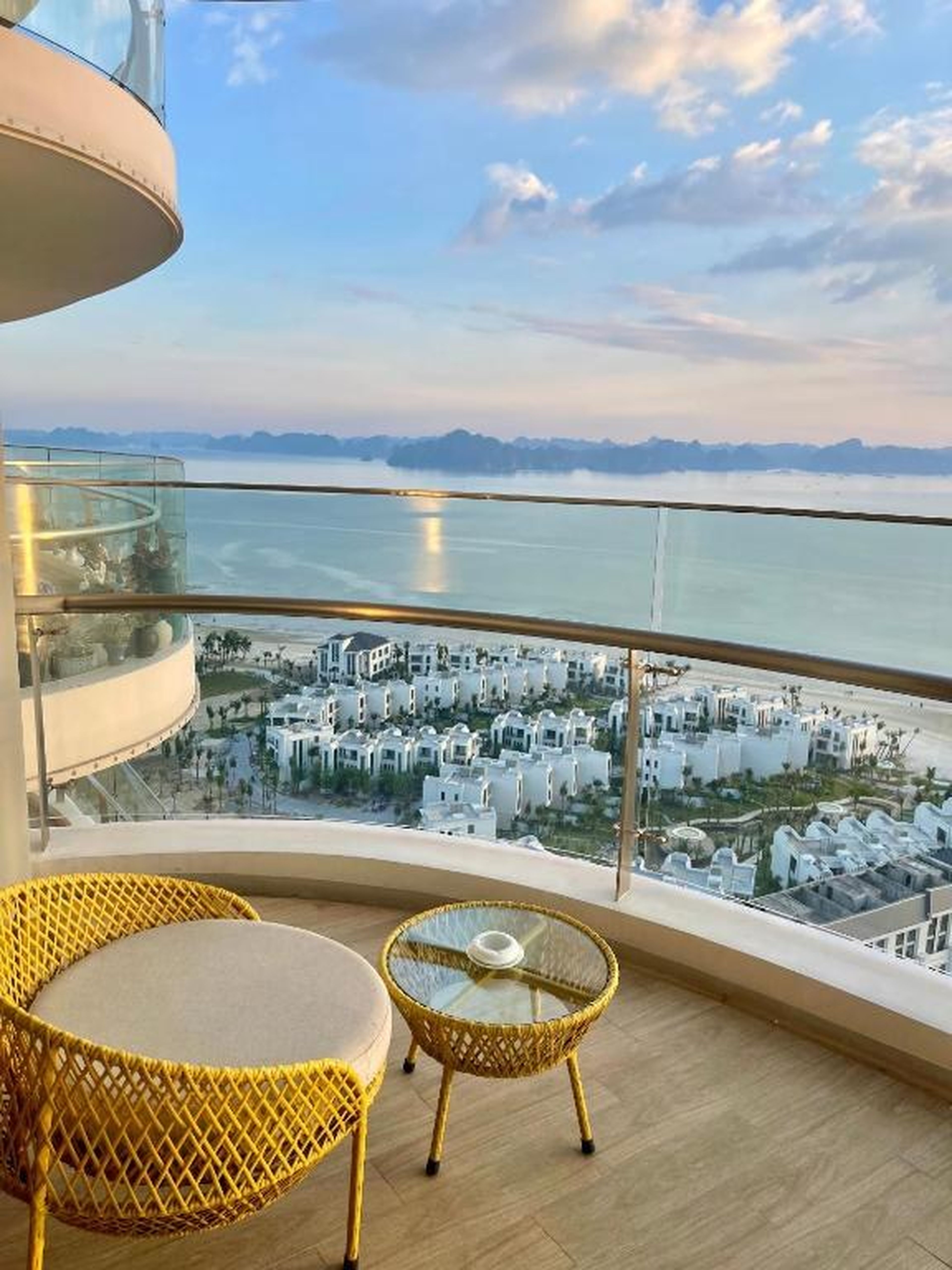 Marina Suite Residence Halong - Hình 17