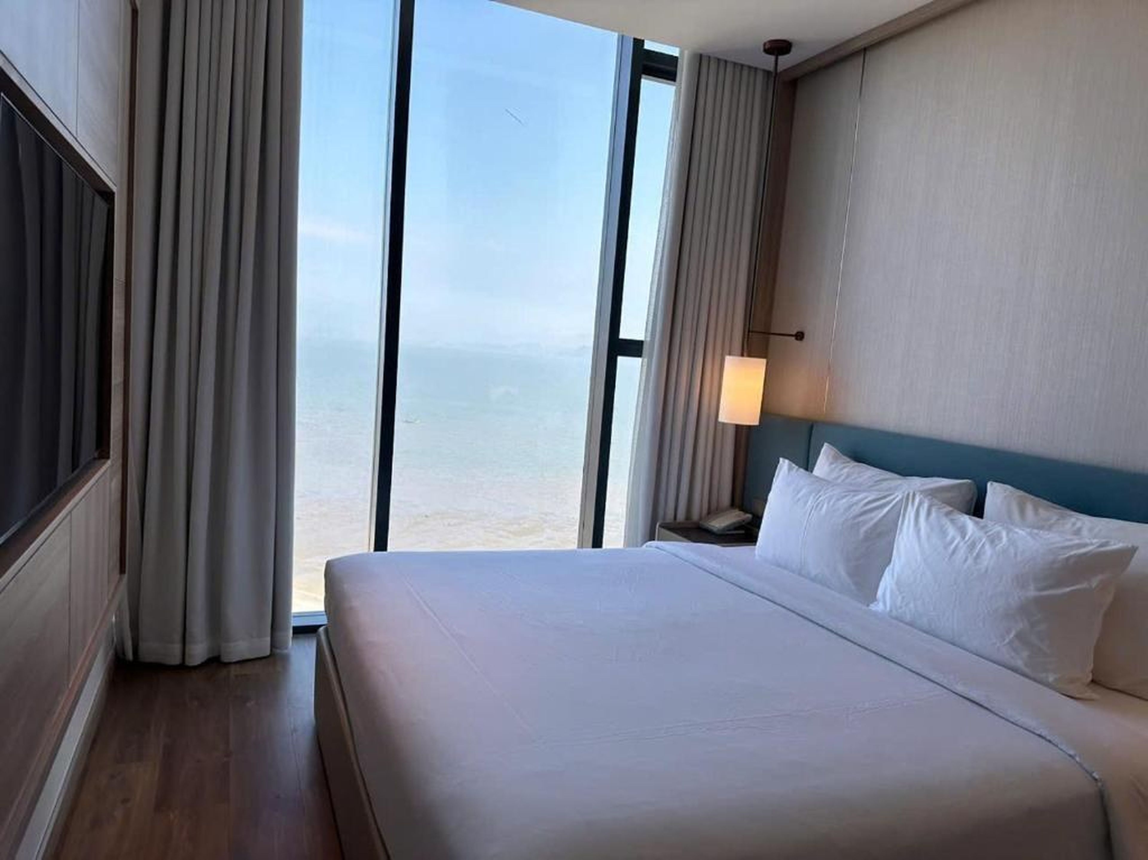 A La Carte Ha Long Bay - Sea View Apartment - Hình 33