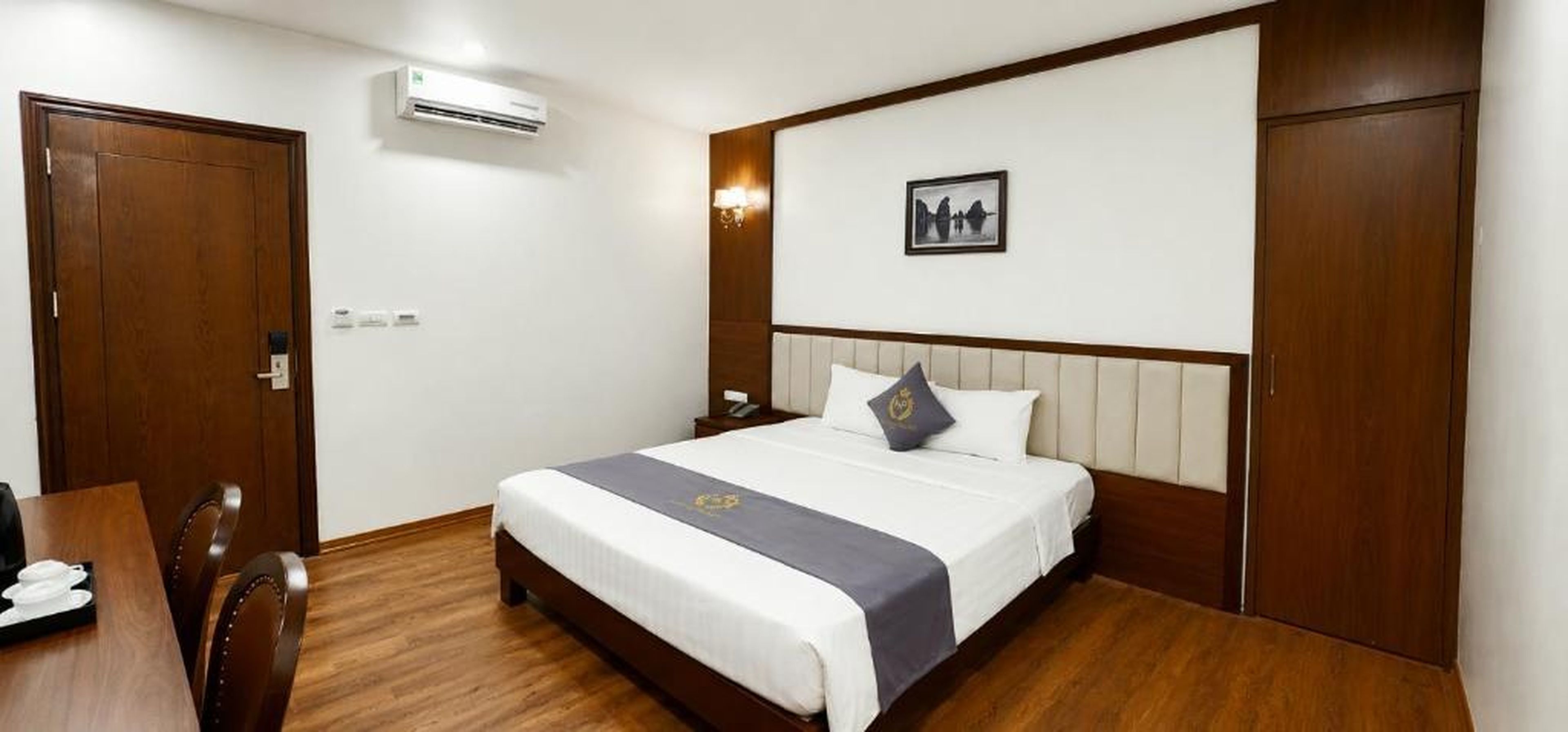 Luxury Palace Hotel - Hình 11