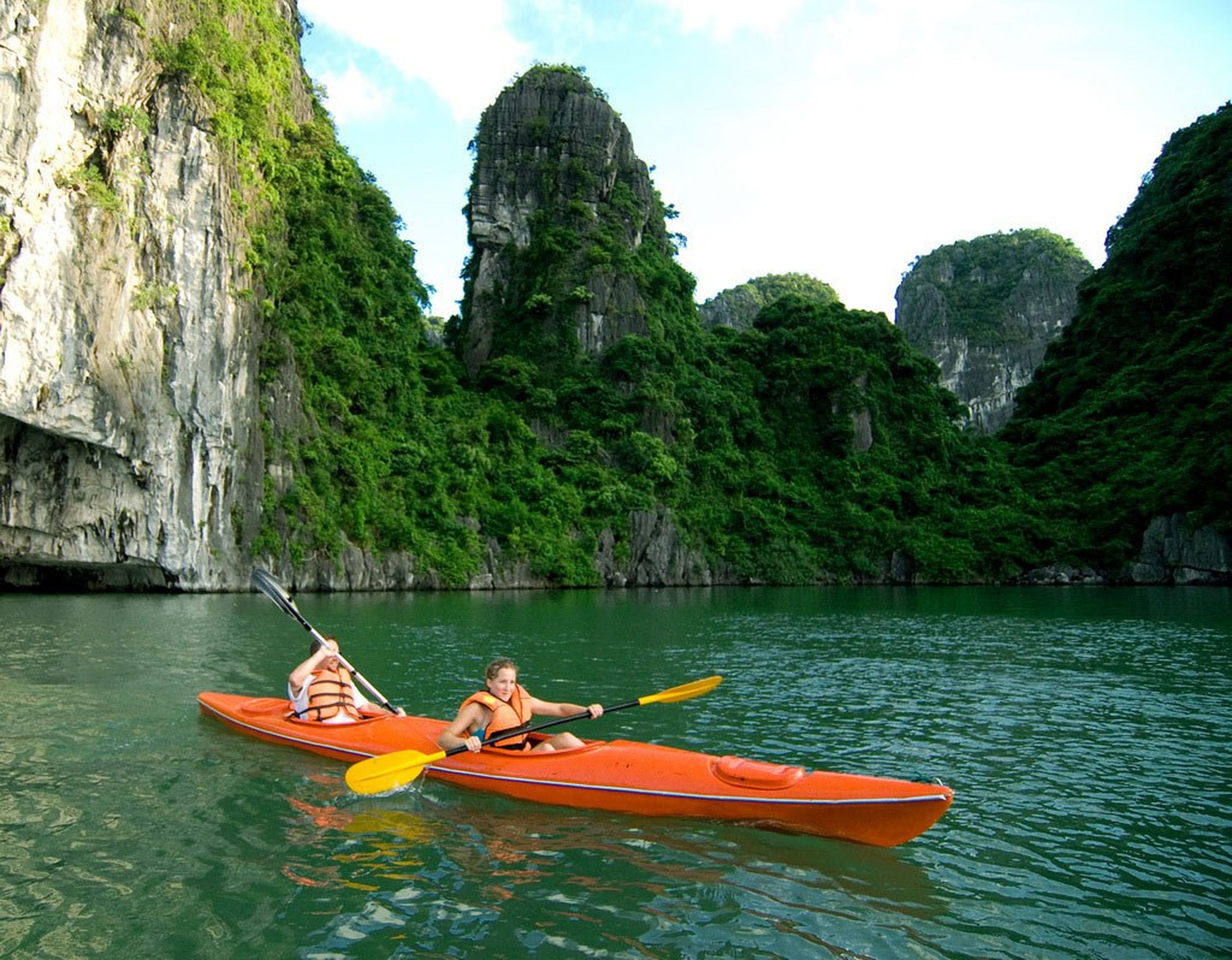 Đến Hang Luồn chèo thuyền kayak, ngắm khỉ vàng và nhiều hoạt động thú vị khác - Hình 8