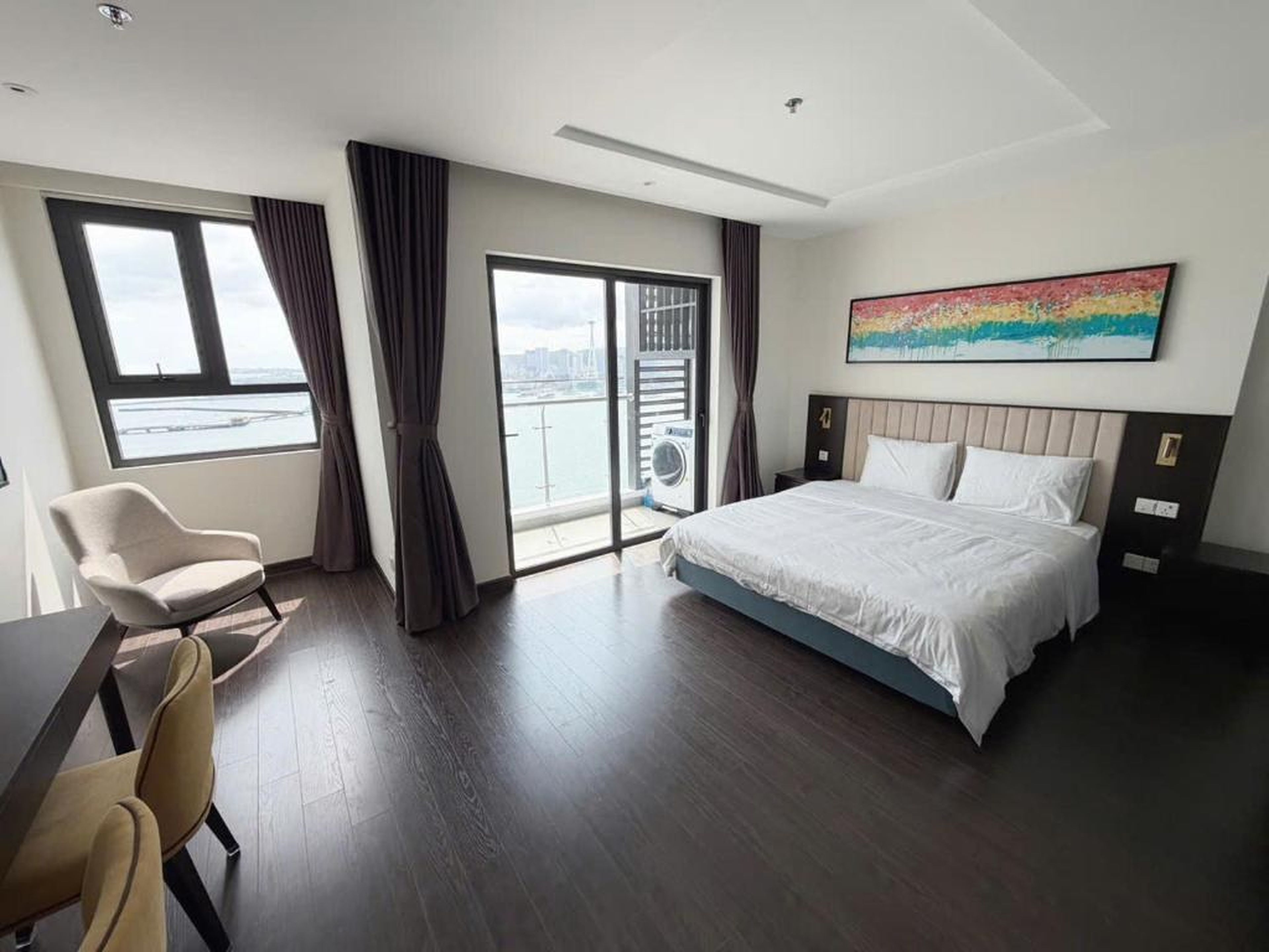 Sapphire Ha Long Apartment - Sea View - Hình 34
