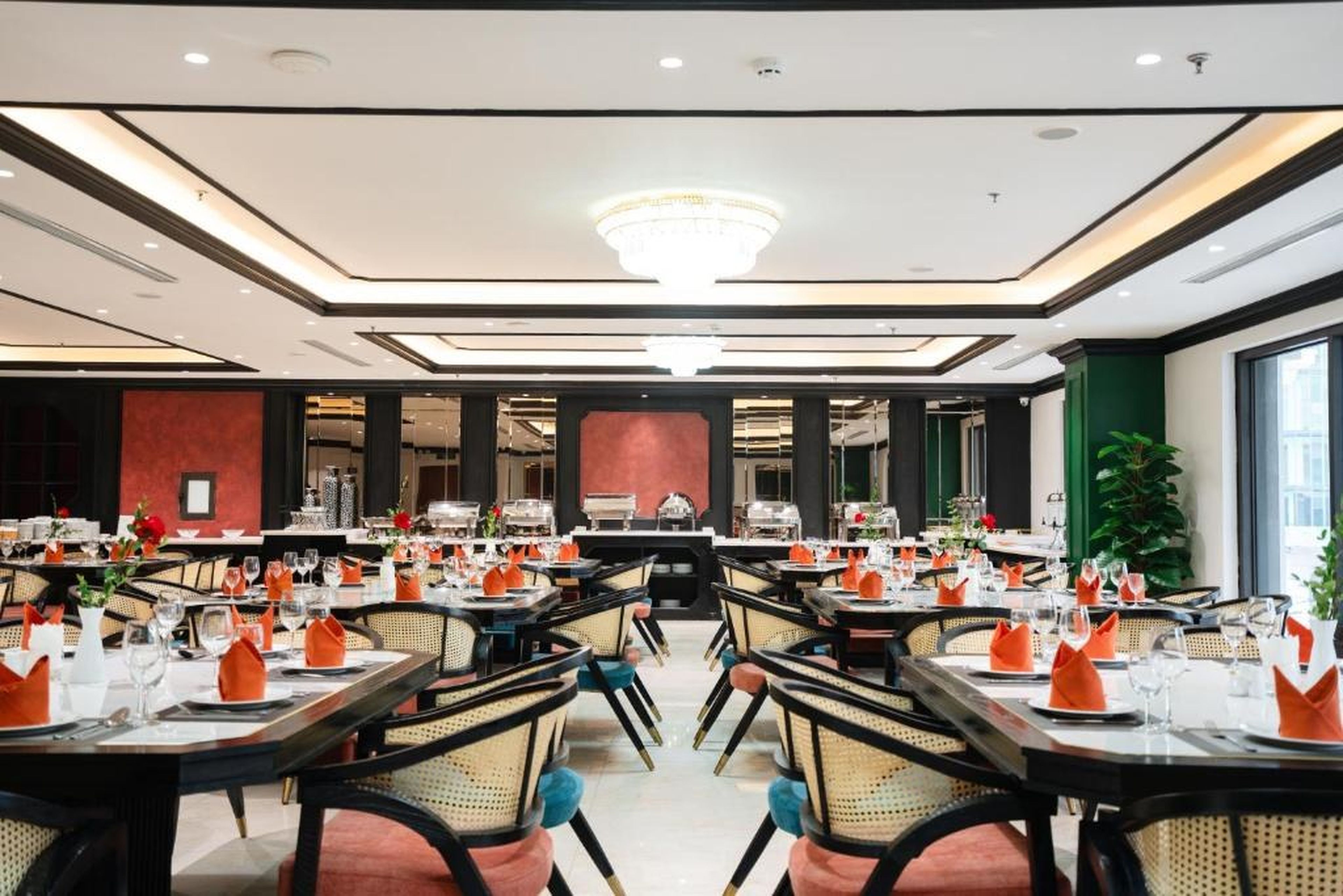 MT Collection Hotel Ha Long - Hình 8