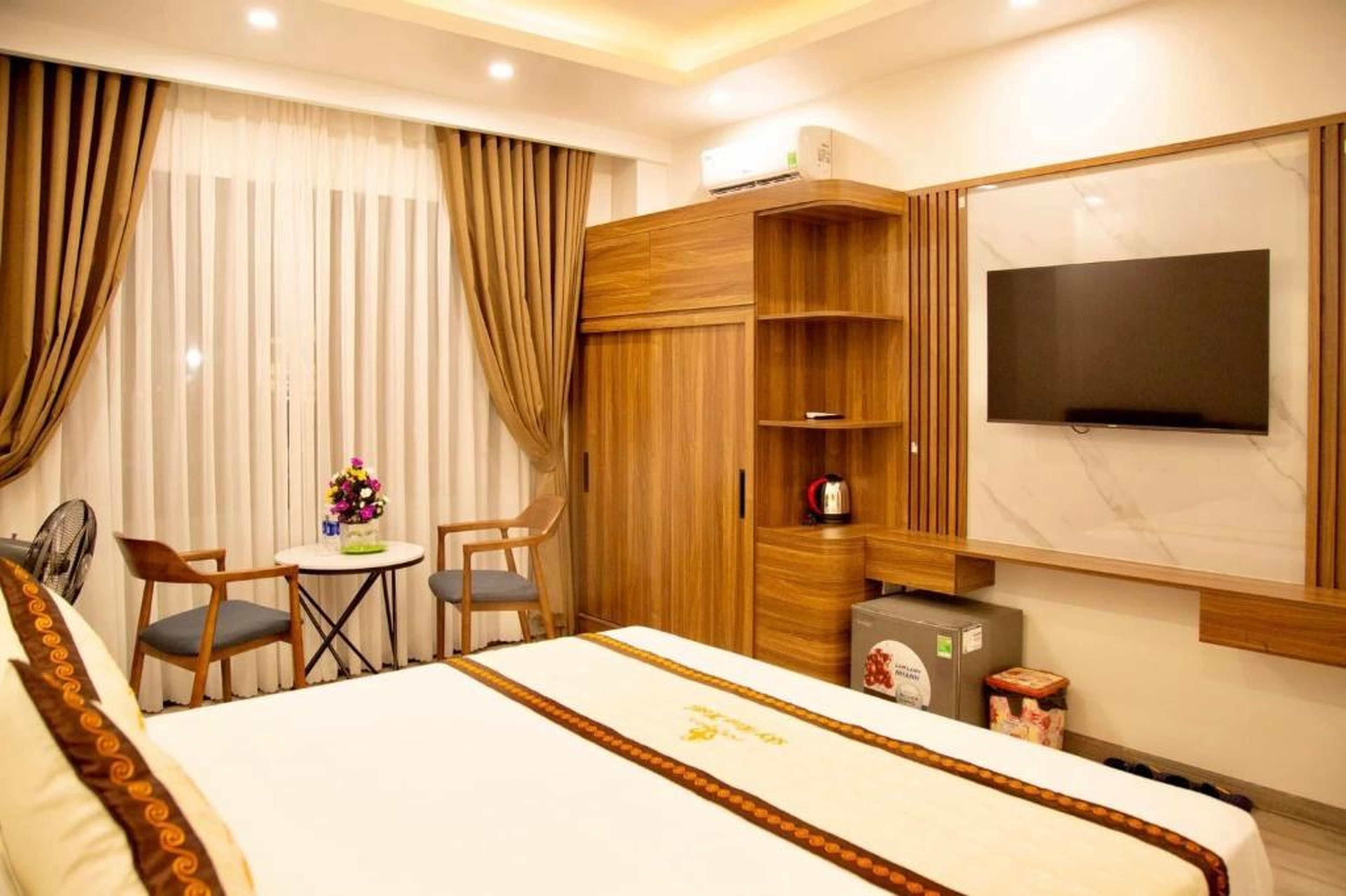 khách sạn Sky New Uông Bí, tỉnh Quảng Ninh - Hình 2