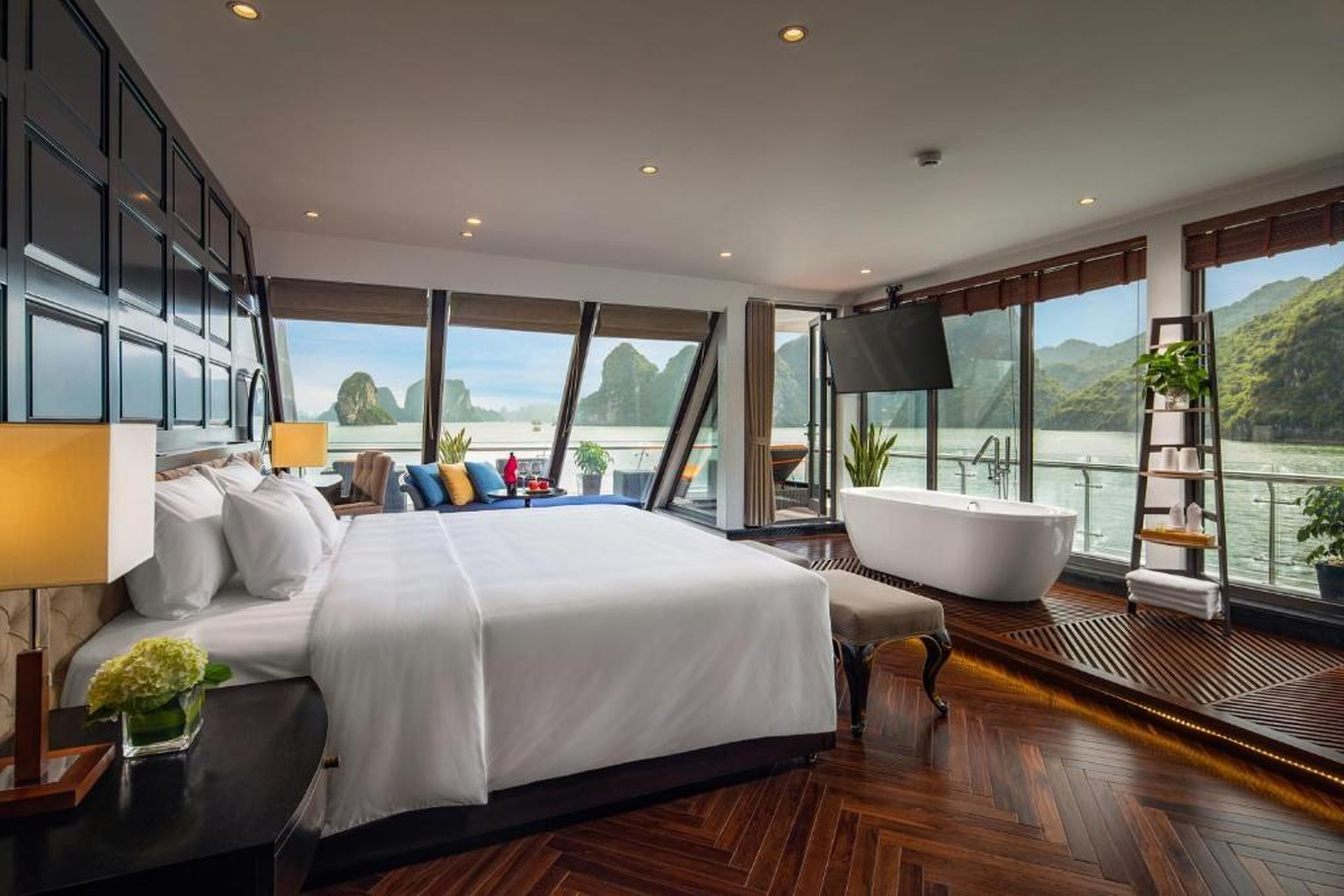 Stellar of the Seas Cruise - Hình 18