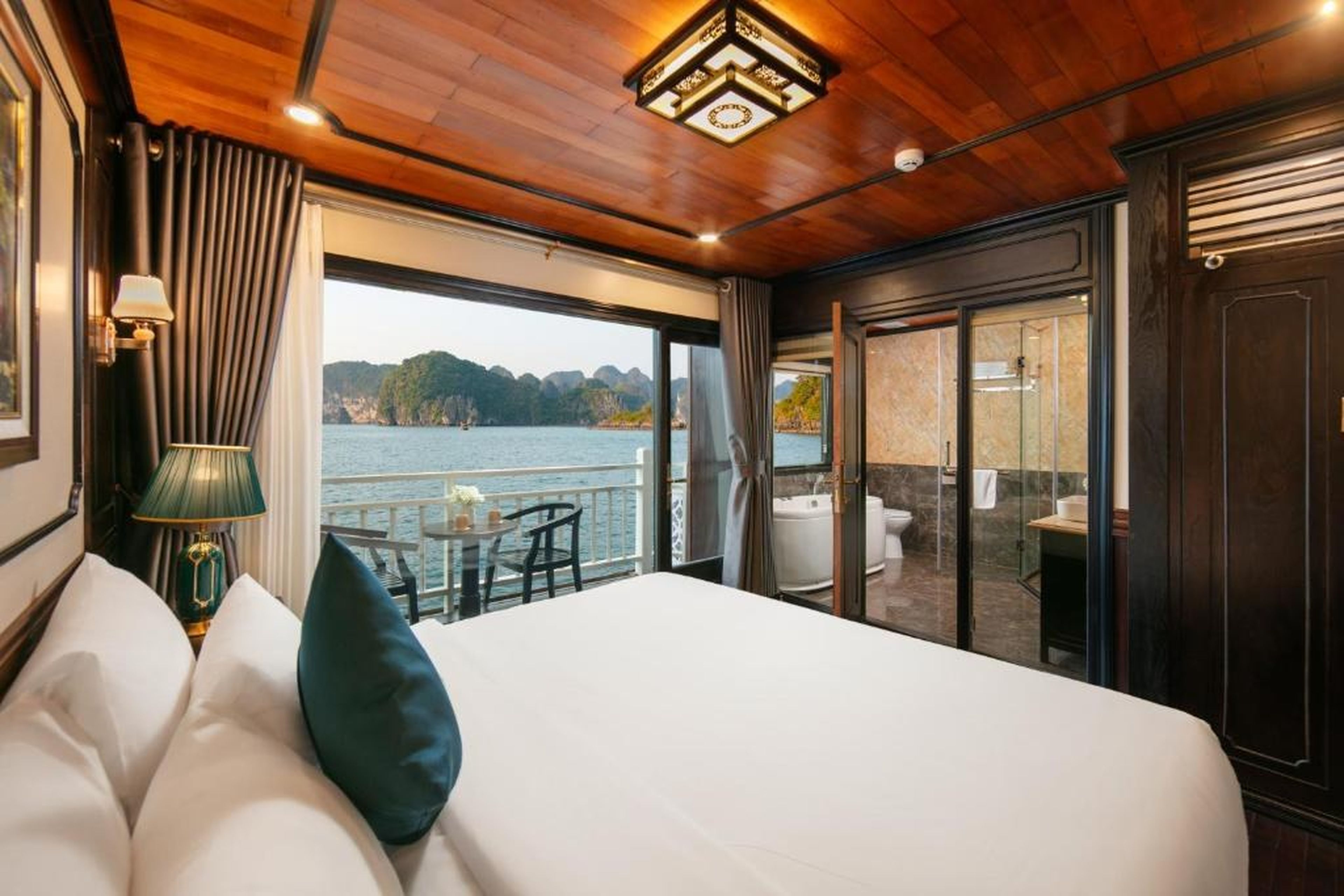 Arcady Boutique Cruise - Hình 1
