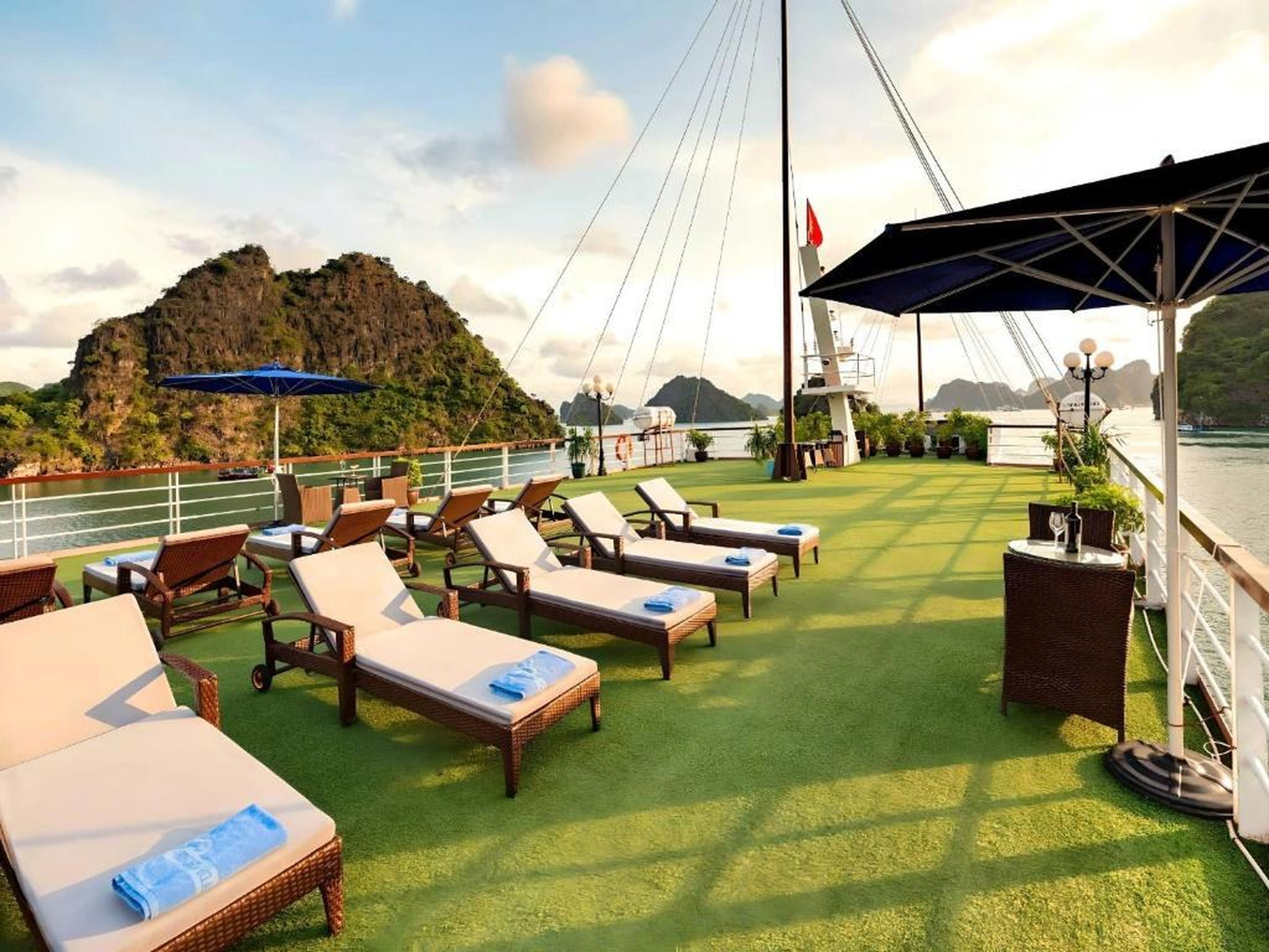 Le Journey Elegance Cruise - Hình 7