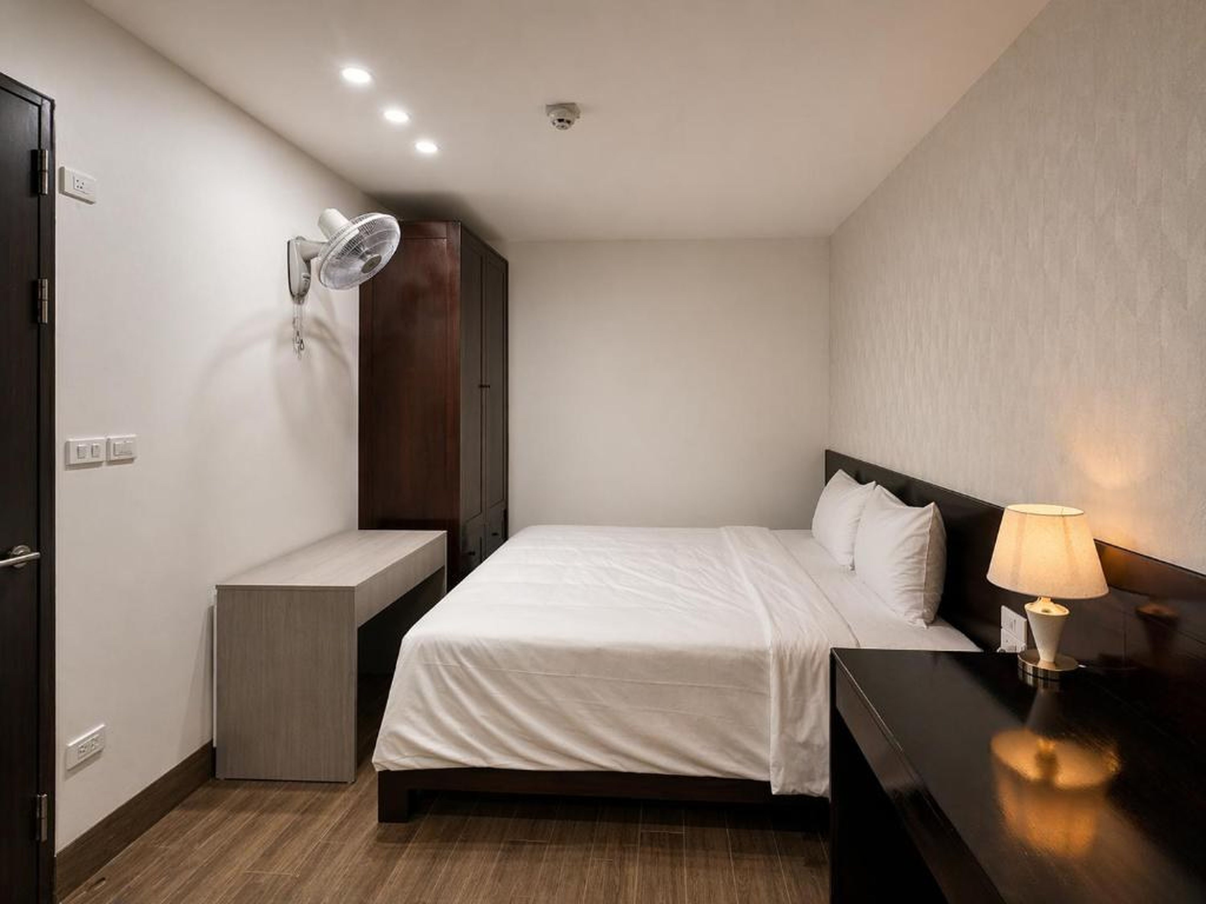 Khách Sạn Cát House - Hình 34