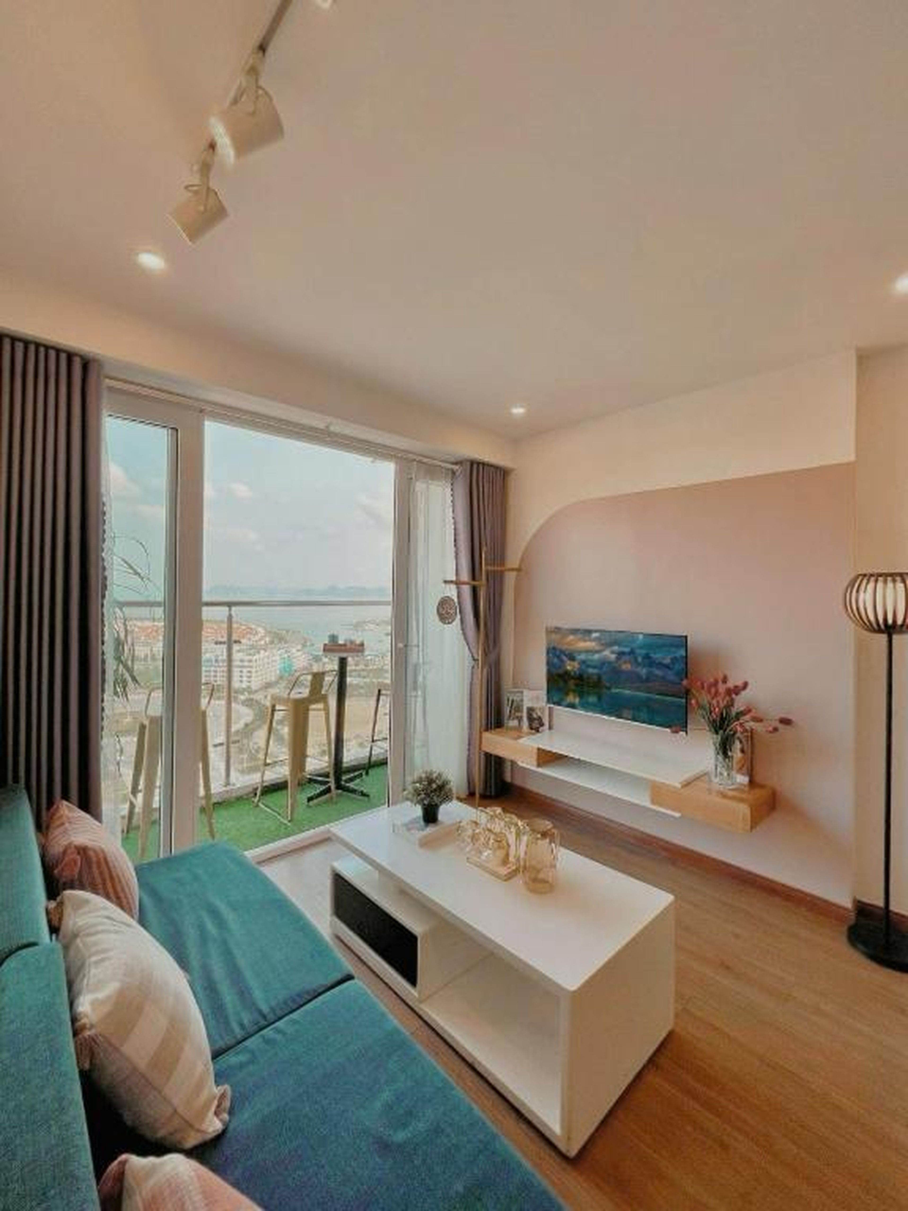 OM Newlife Tower - Hạ Long - Hình 1