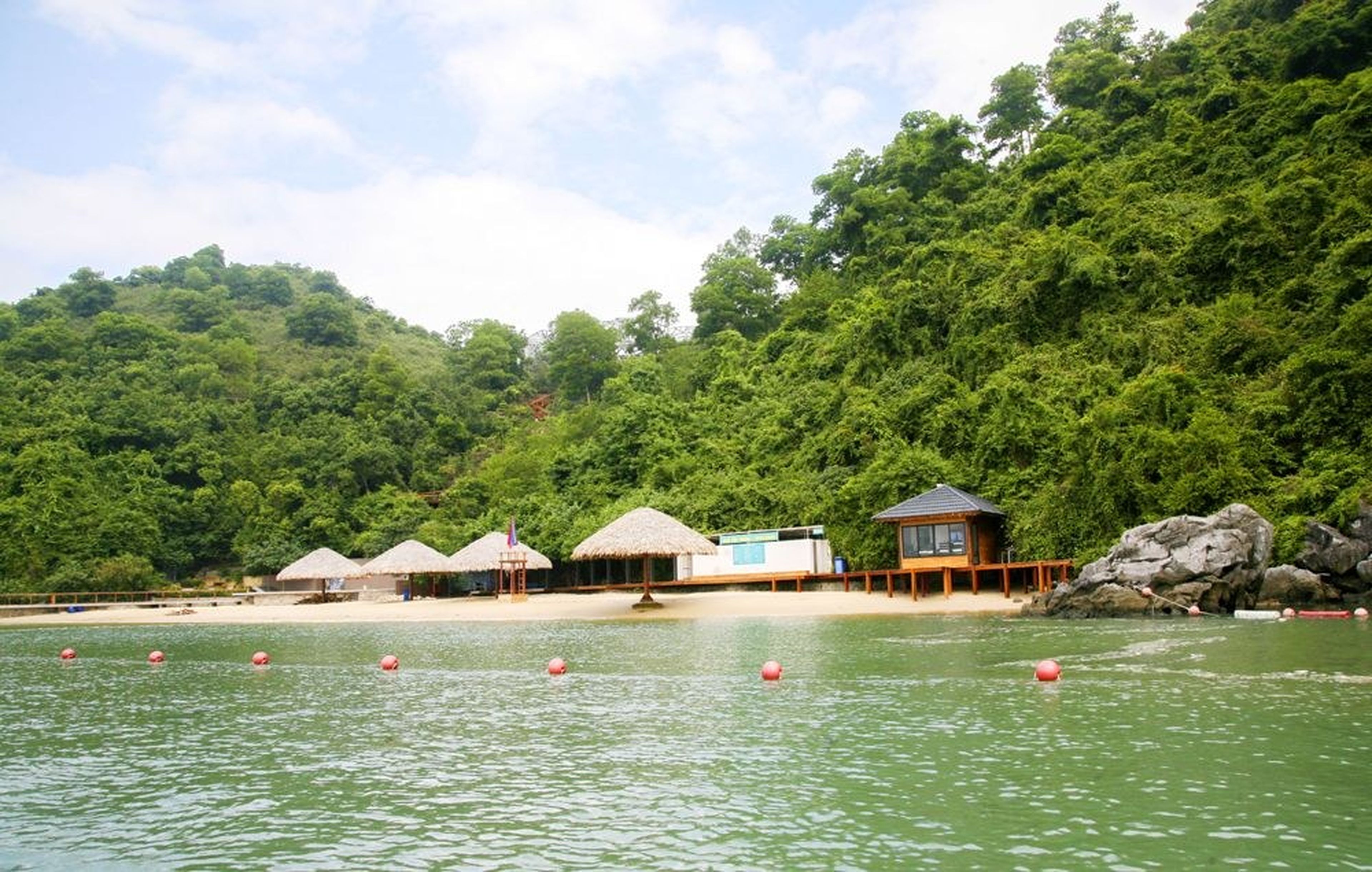 Đảo Soi Sim - Khám phá vẻ đẹp hoang vu giữa lòng Di sản vịnh Hạ Long - Hình 16