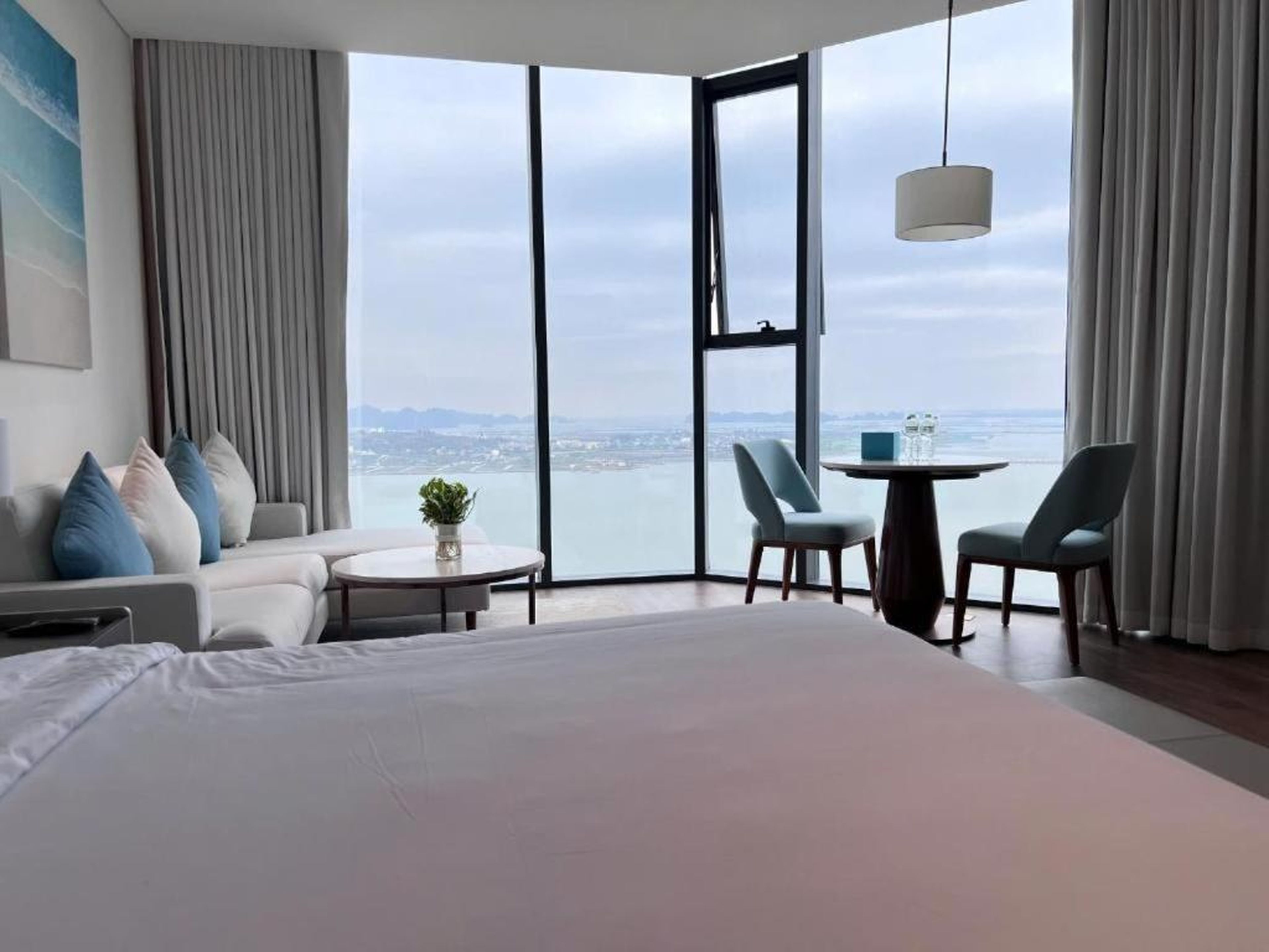 A LA CARTE Hạ Long Bay View biển tầng cao - Hình 9