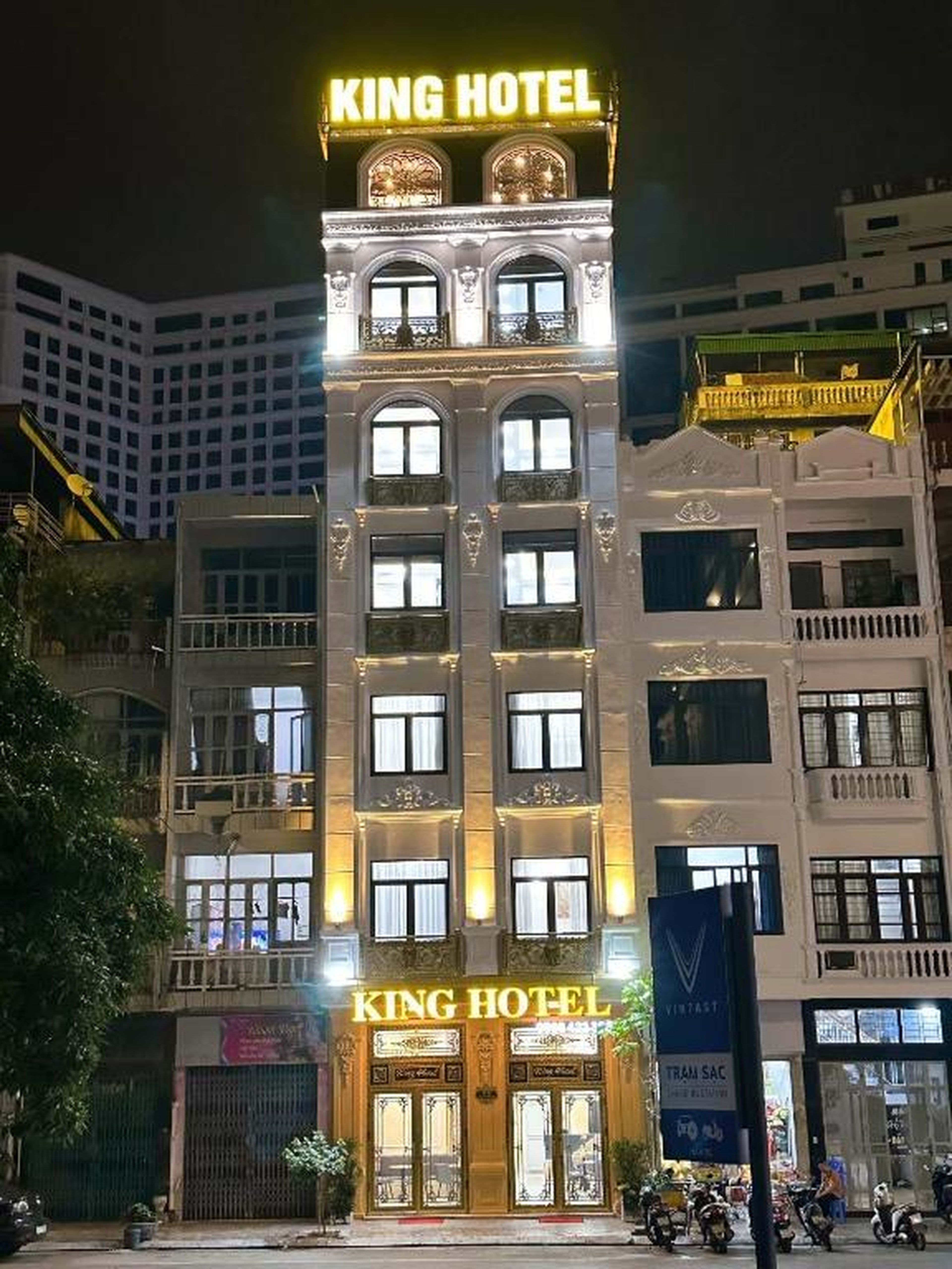 King hotel - Hình 3