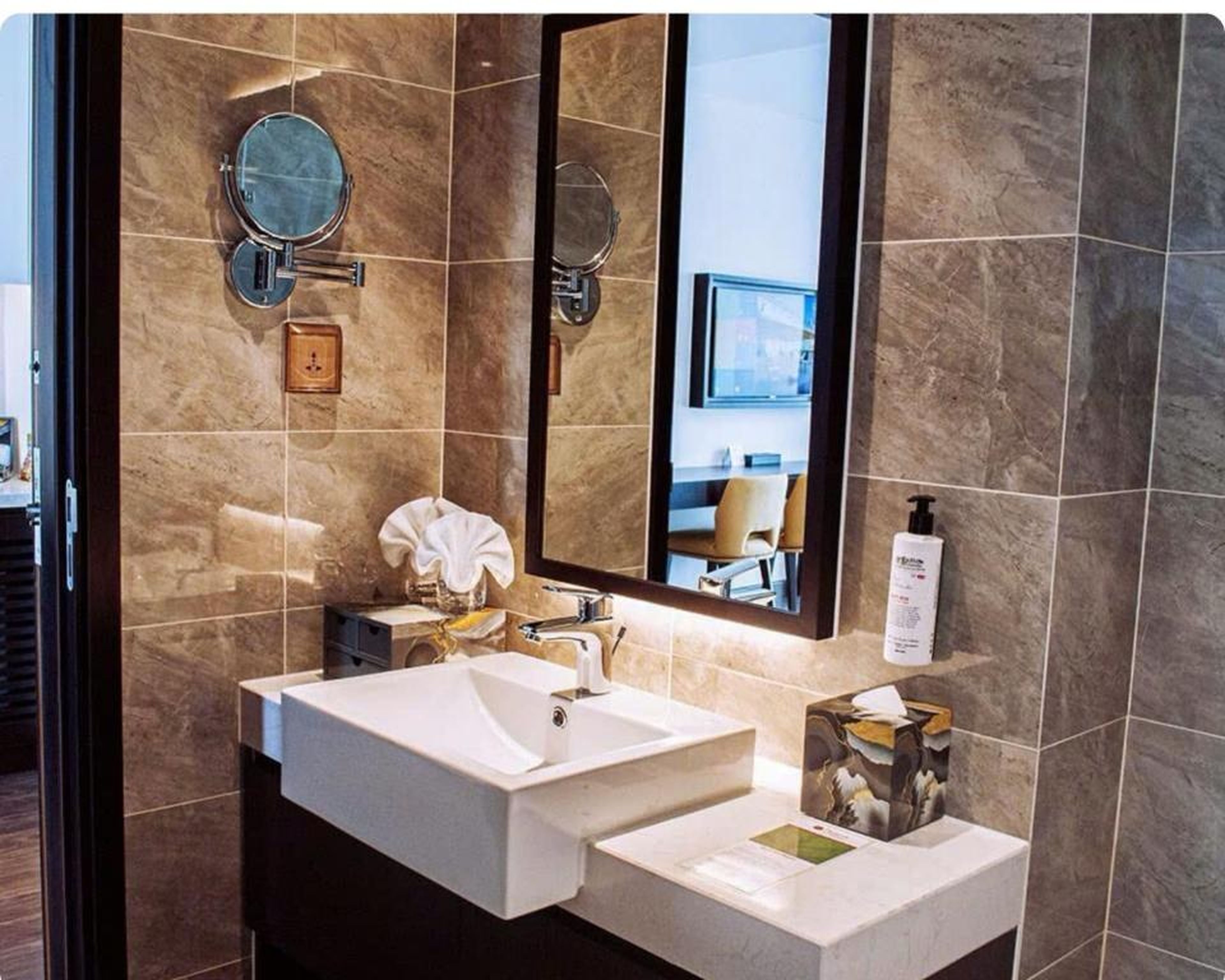Luxury Sapphire Ha Long S1S2 - Hình 21