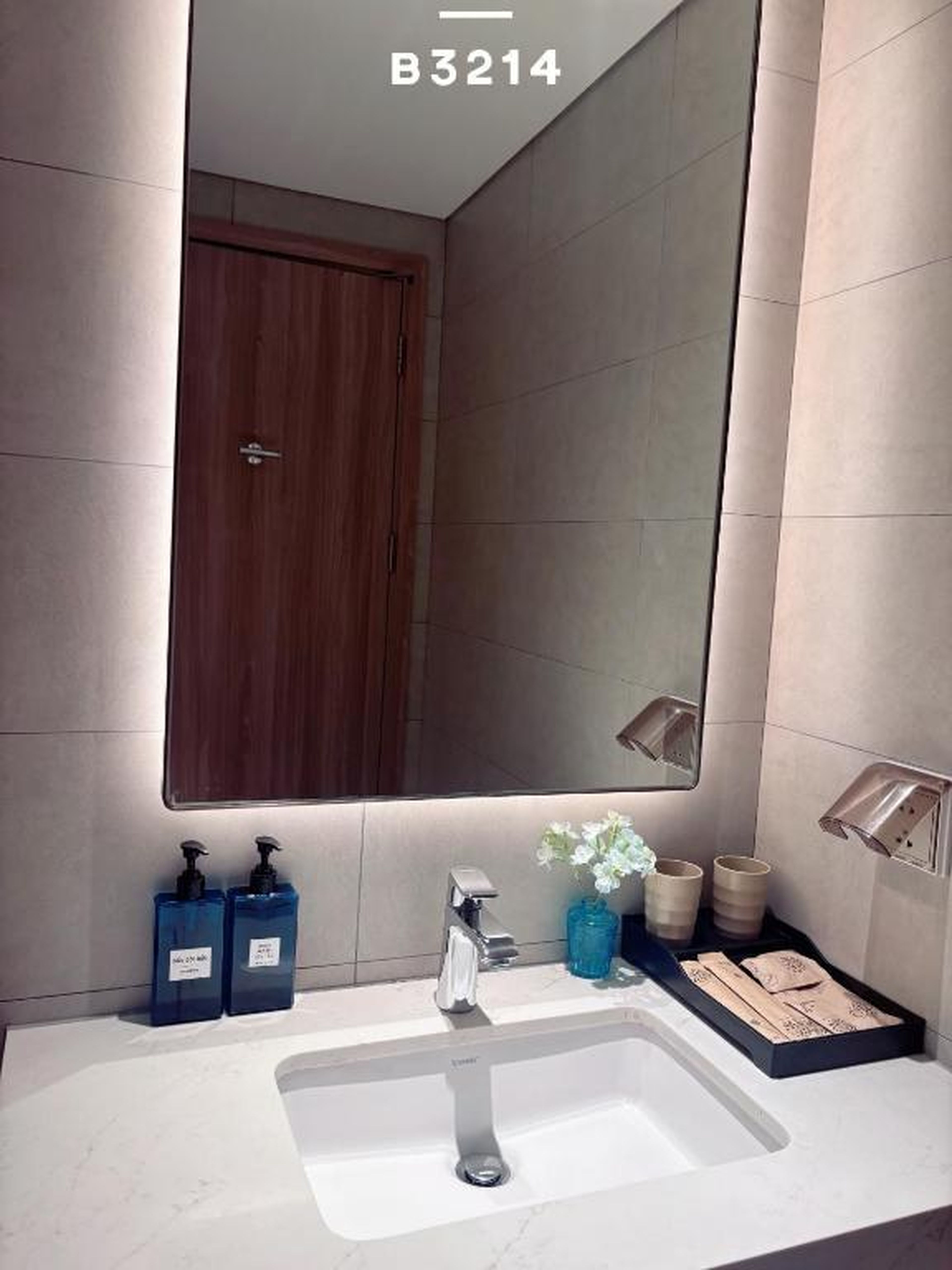 A La Carte Ha Long Oceanview Panoramic 2BR2WC 75m2 Suite with balcony - Hình 45