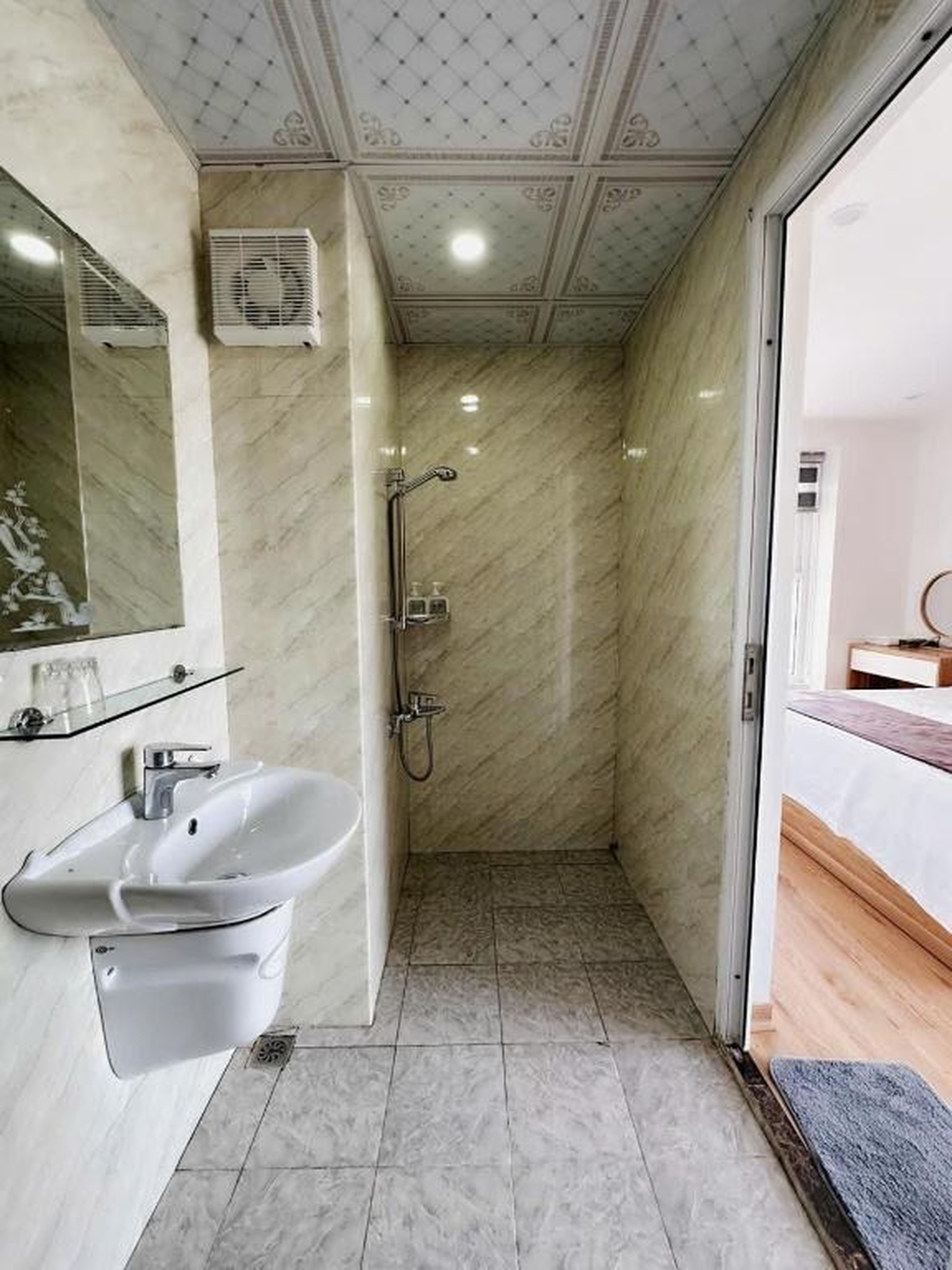 HADAN'S HOMESTAY New Life Tower - Hình 43