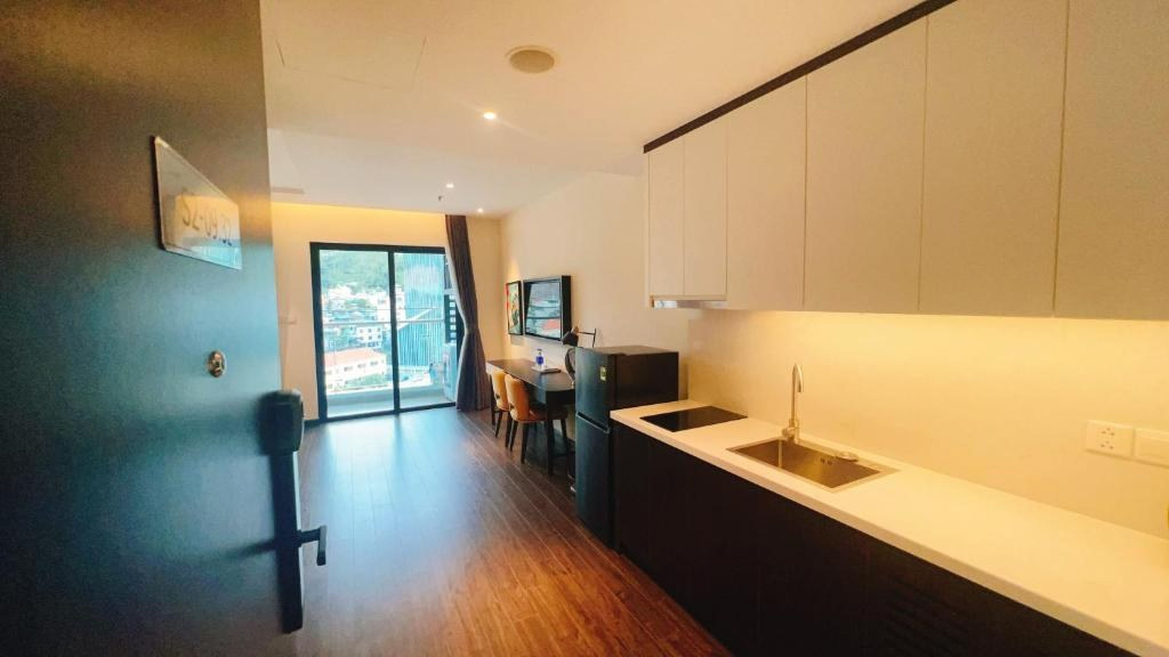 căn hộ Home Stay Sapphire S2 tiêu chuẩn khách sạn view thành phố Hạ Long rất đẹp - Hình 27
