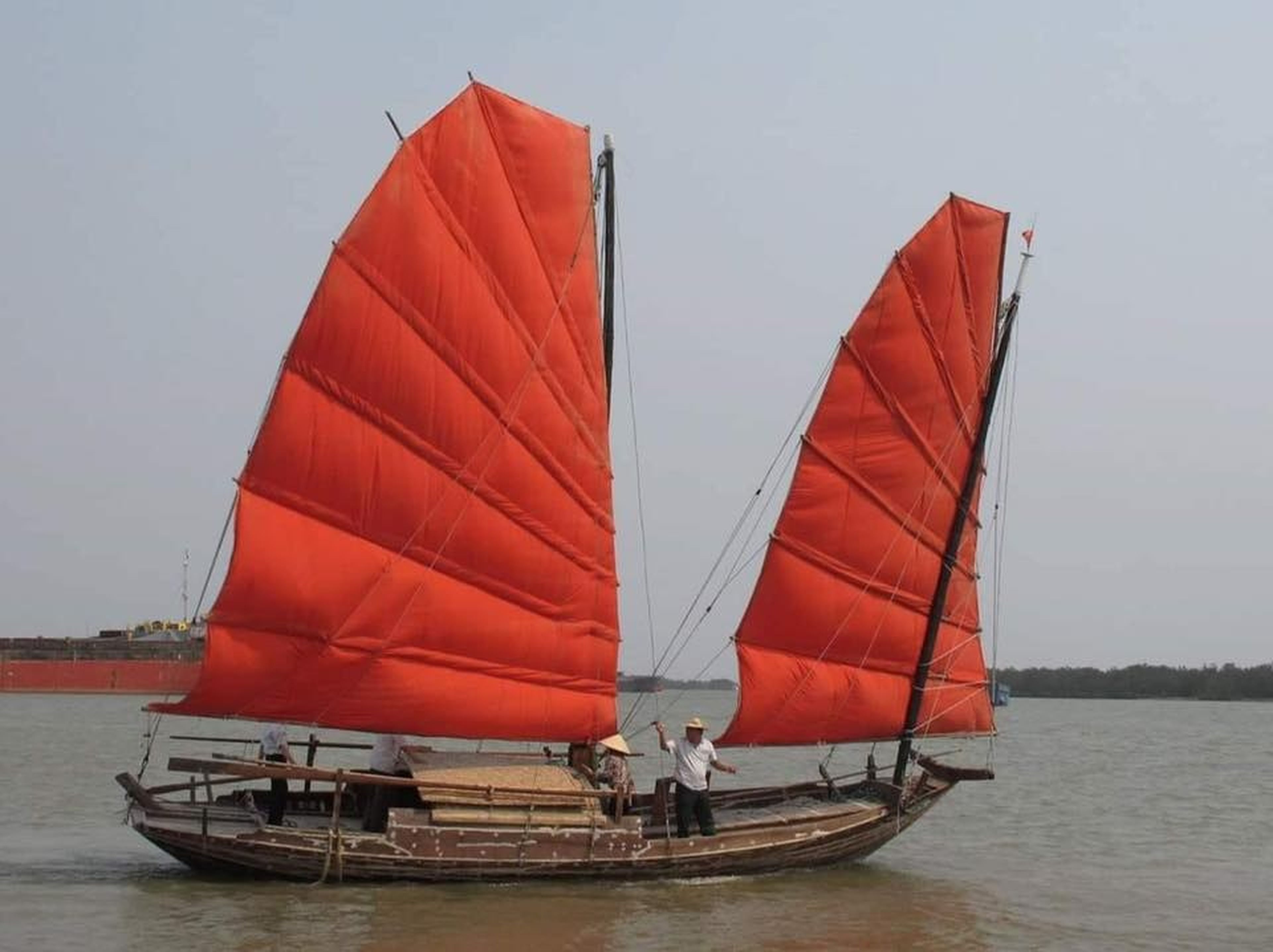 Pham Huy Thong Museum – The One-of-a-Kind Ancient Boat Museum - Hình 5