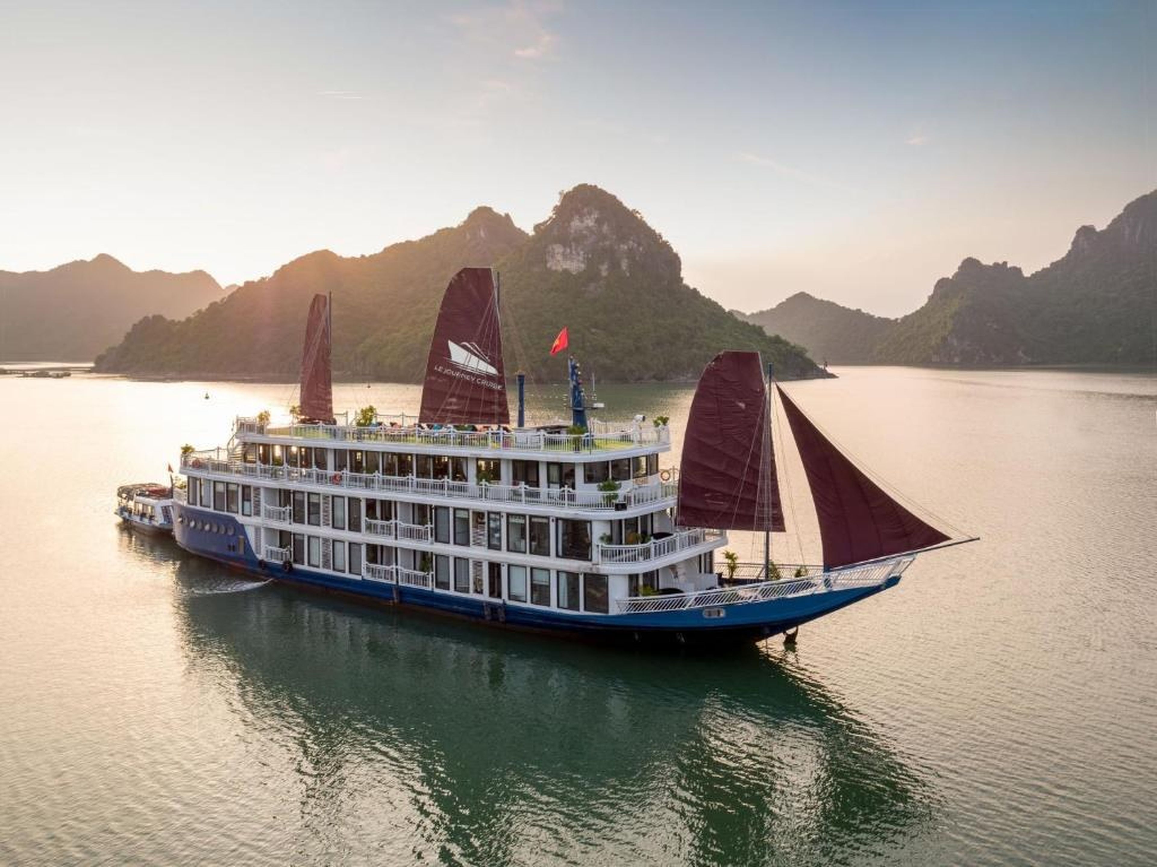 Le Journey Luxury Cruise - Hình 5