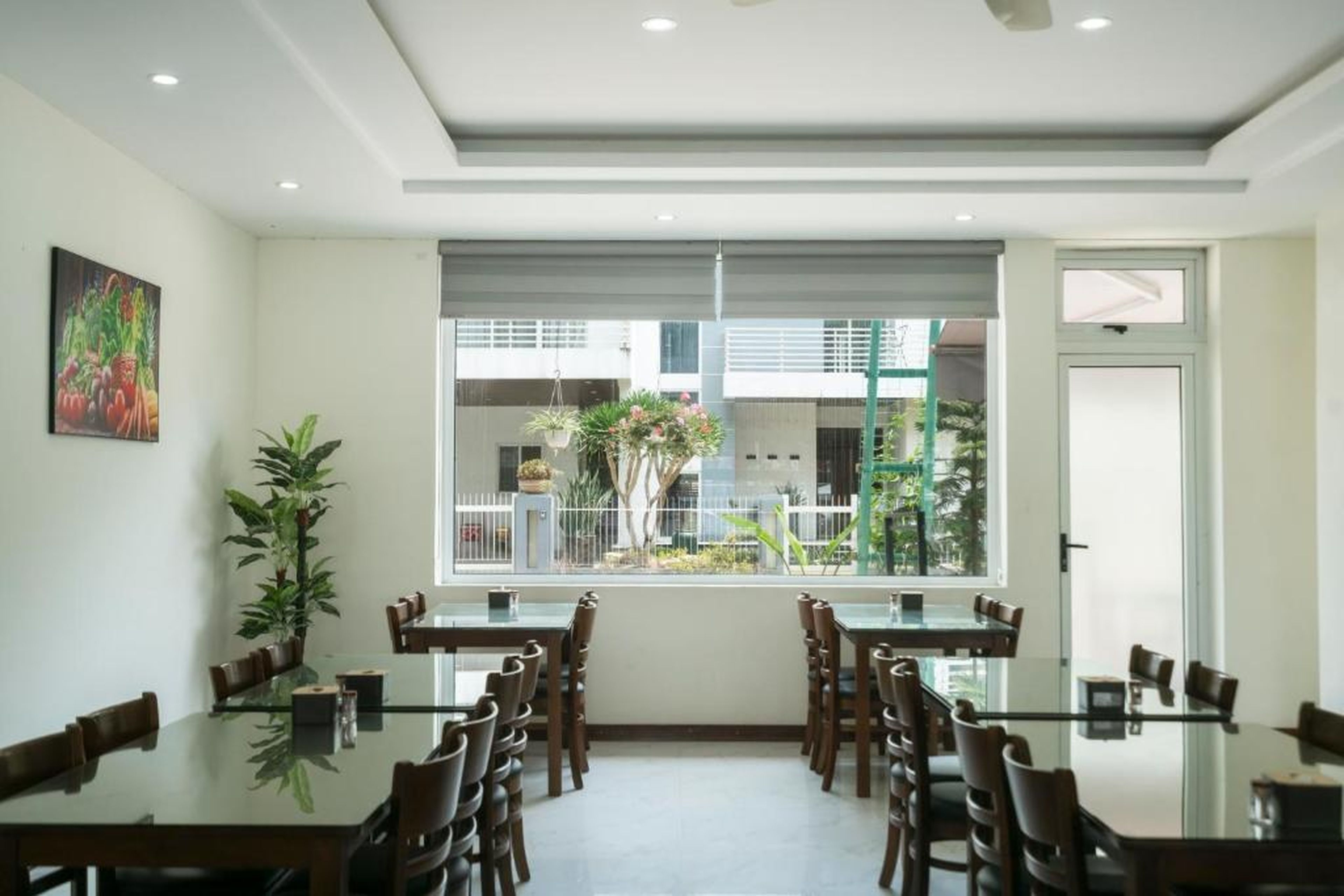 COCO Tuan Chau Hotel - Hình 27