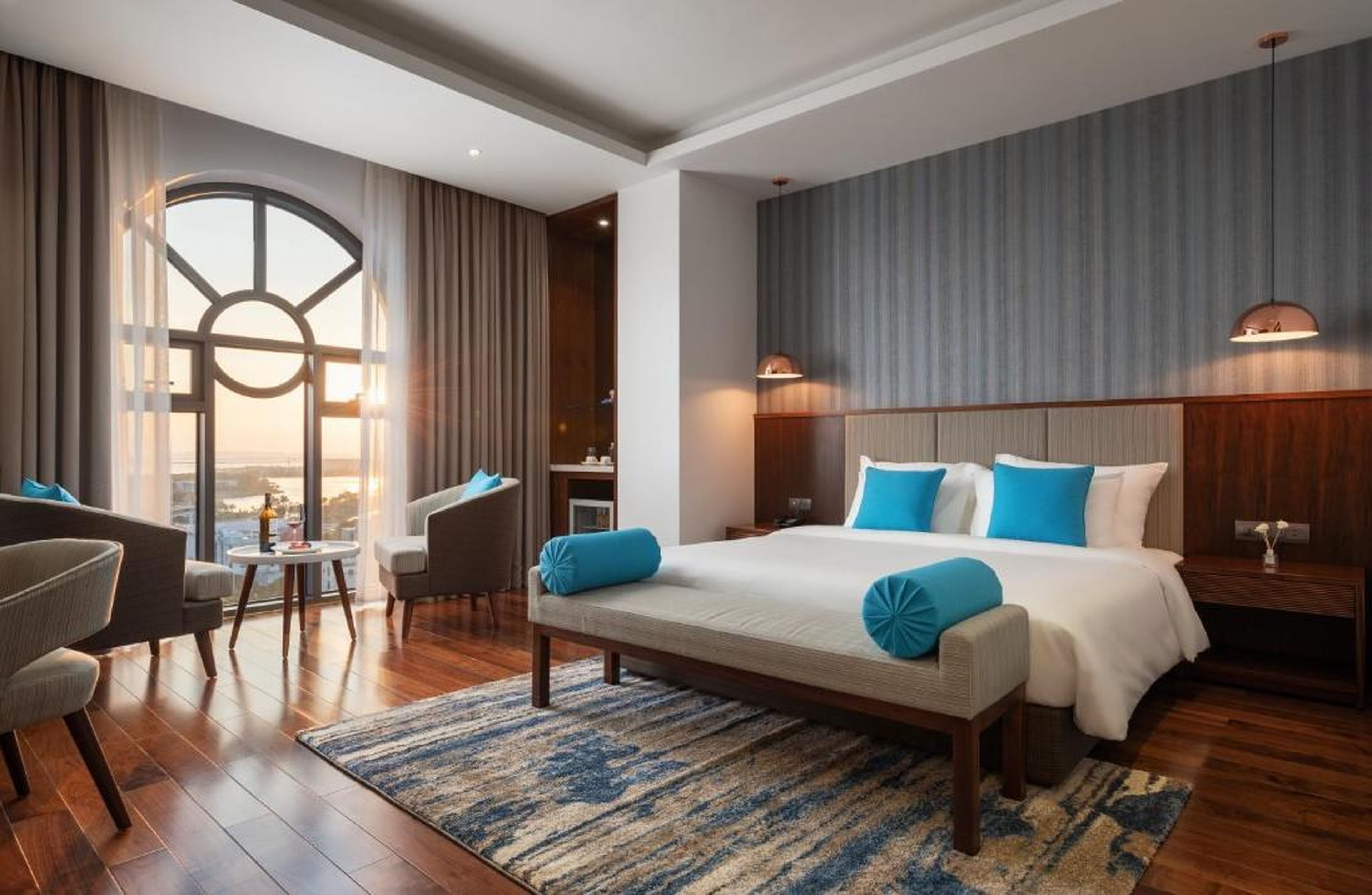 D'Lecia Ha Long Hotel - Hình 4
