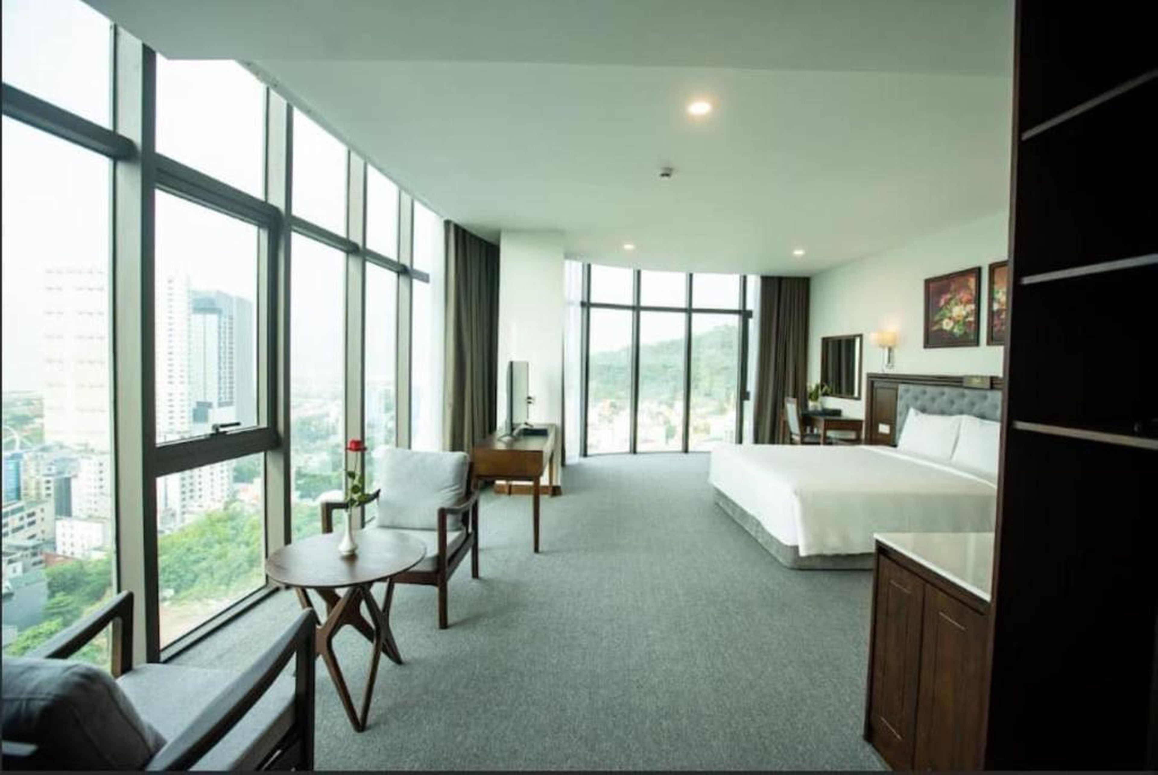 Peace Hotel Hạ Long - Hình 10
