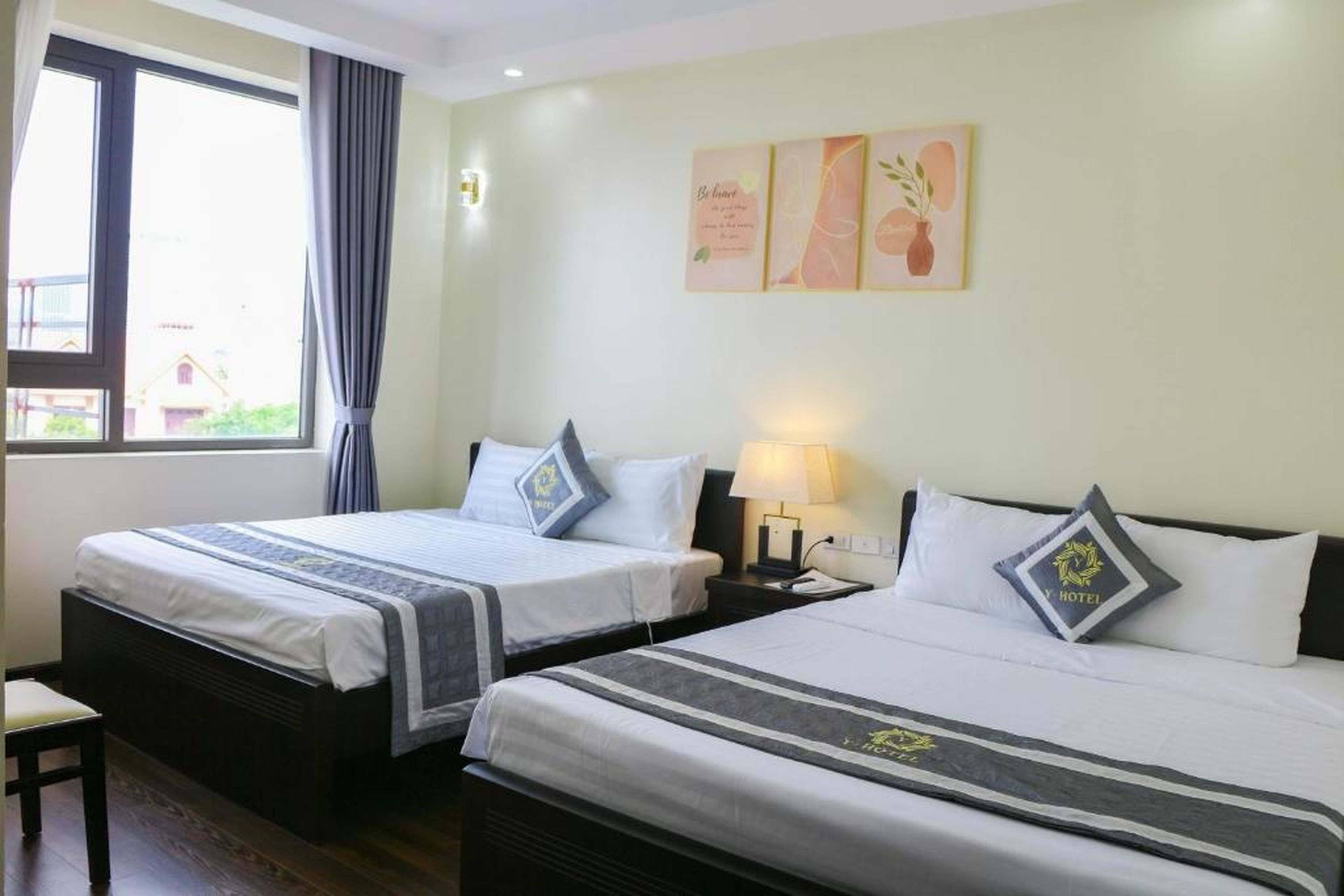 Y - Hotel - Hình 33
