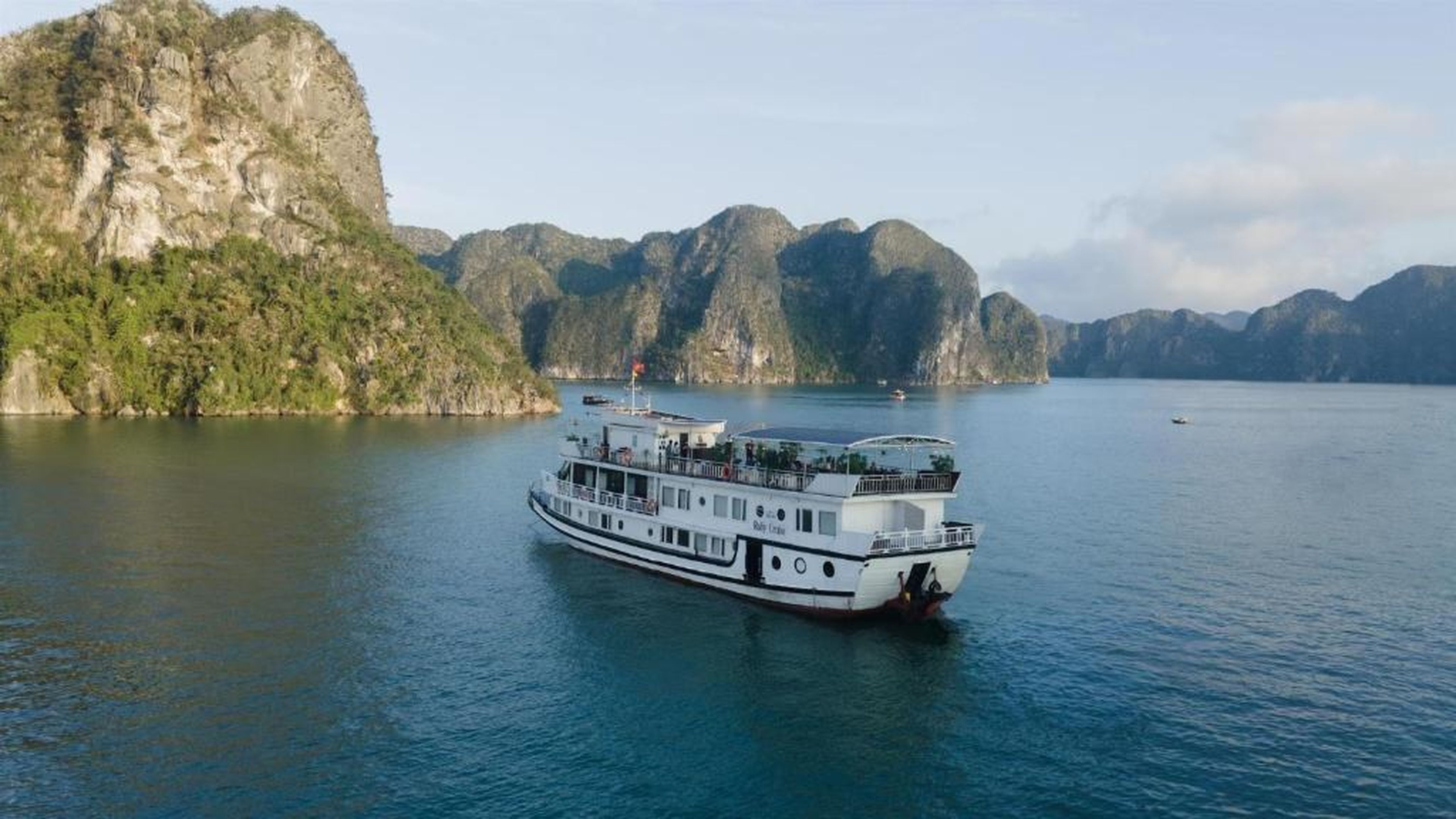 Ruby Premium Cruise - Hình 25