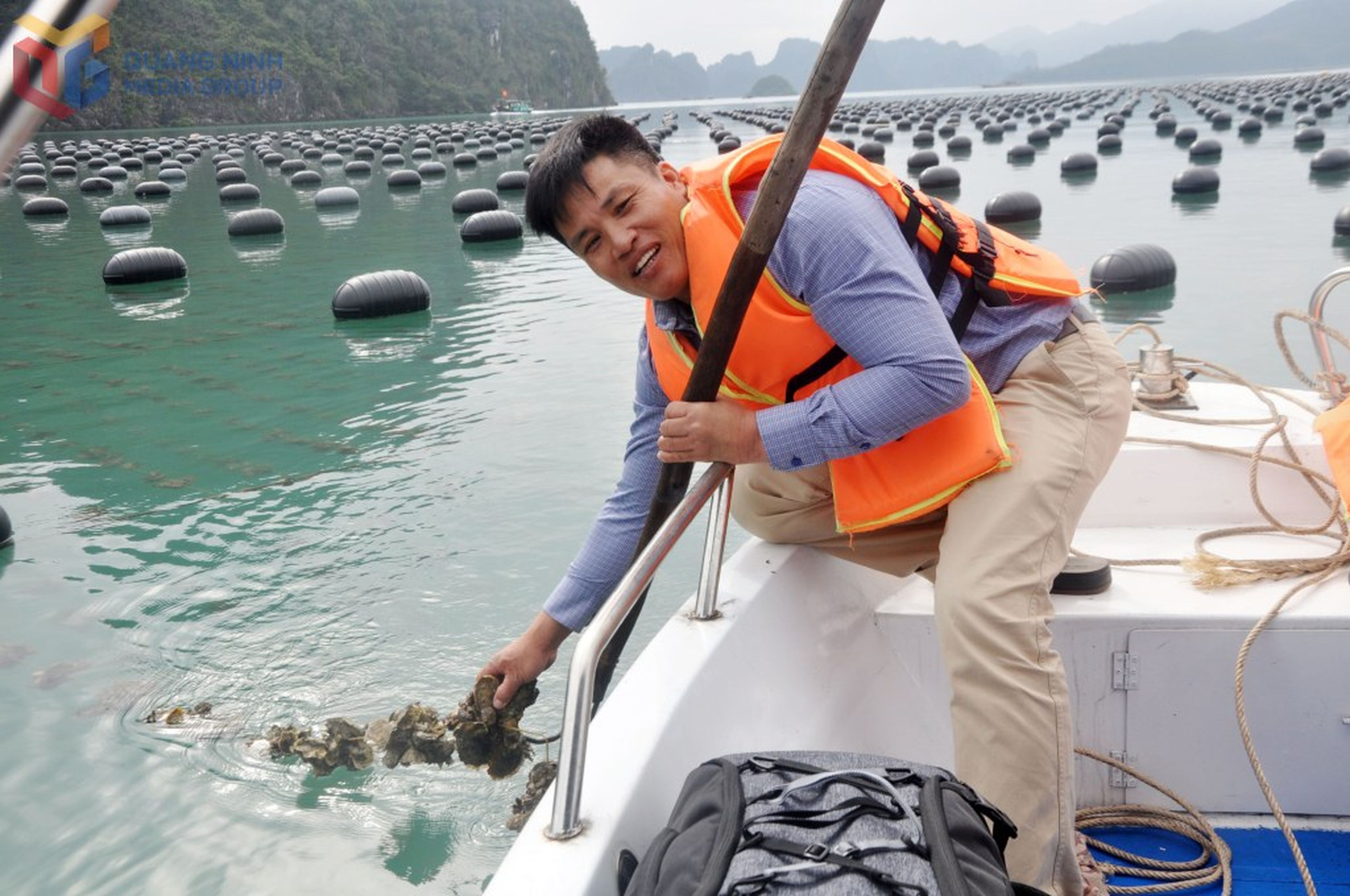 Developing Tourism Linked to Aquaculture in Van Don - Hình 3