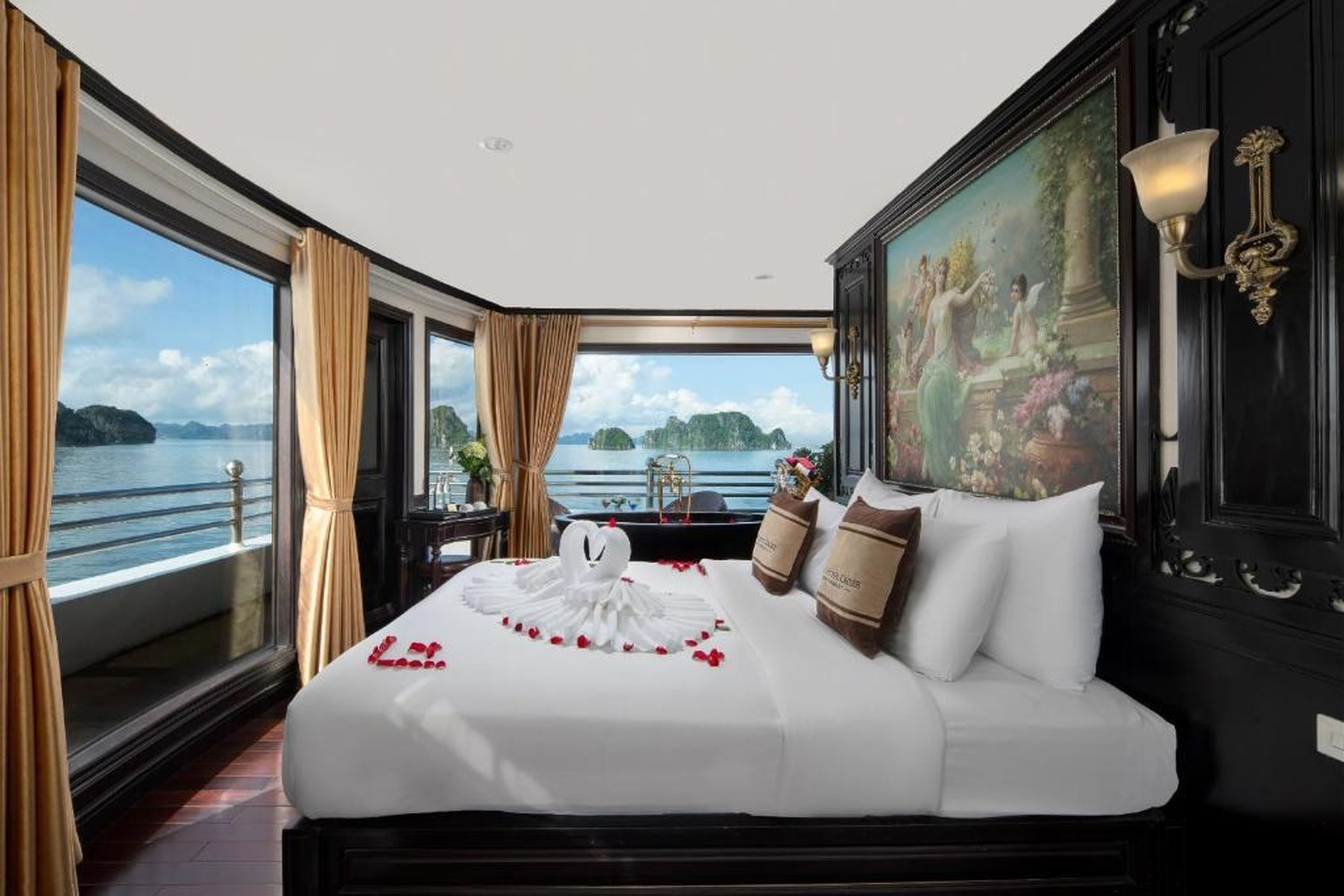 Athena Royal Cruise - Luxury in Halong Bay - Hình 40