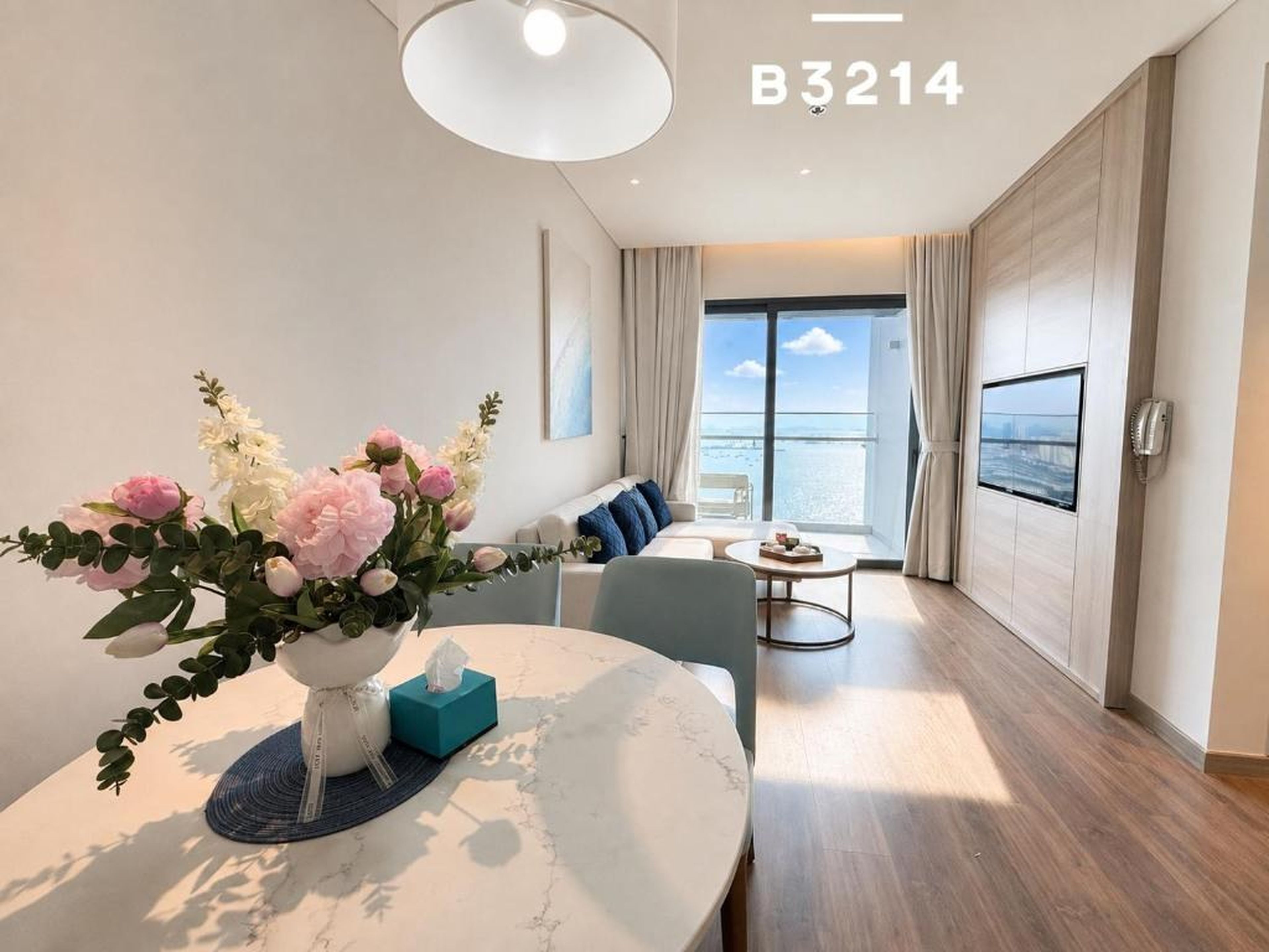 A La Carte Ha Long Oceanview Panoramic 2BR2WC 75m2 Suite with balcony - Hình 40