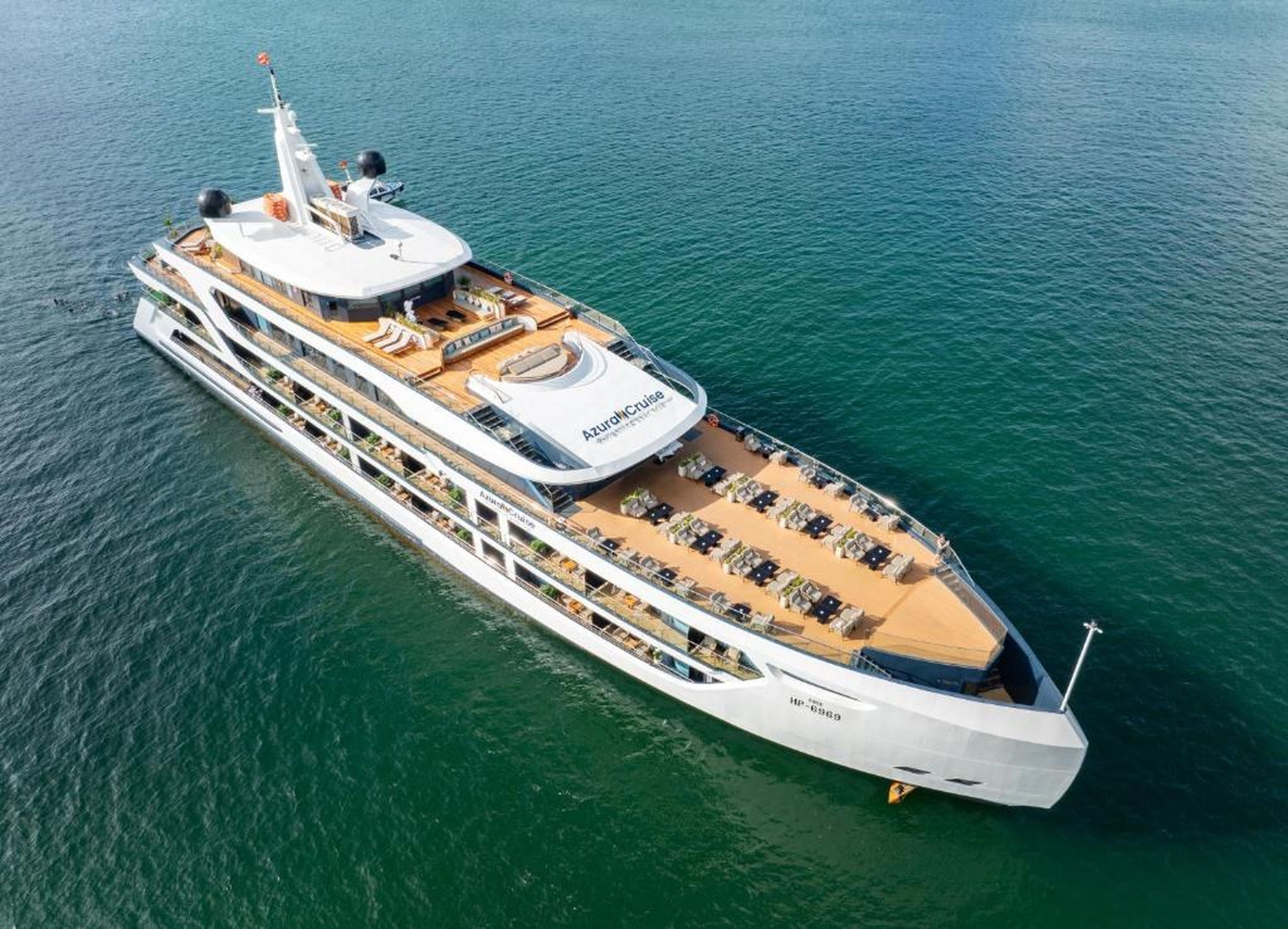 Azura Cruise - Hình 19