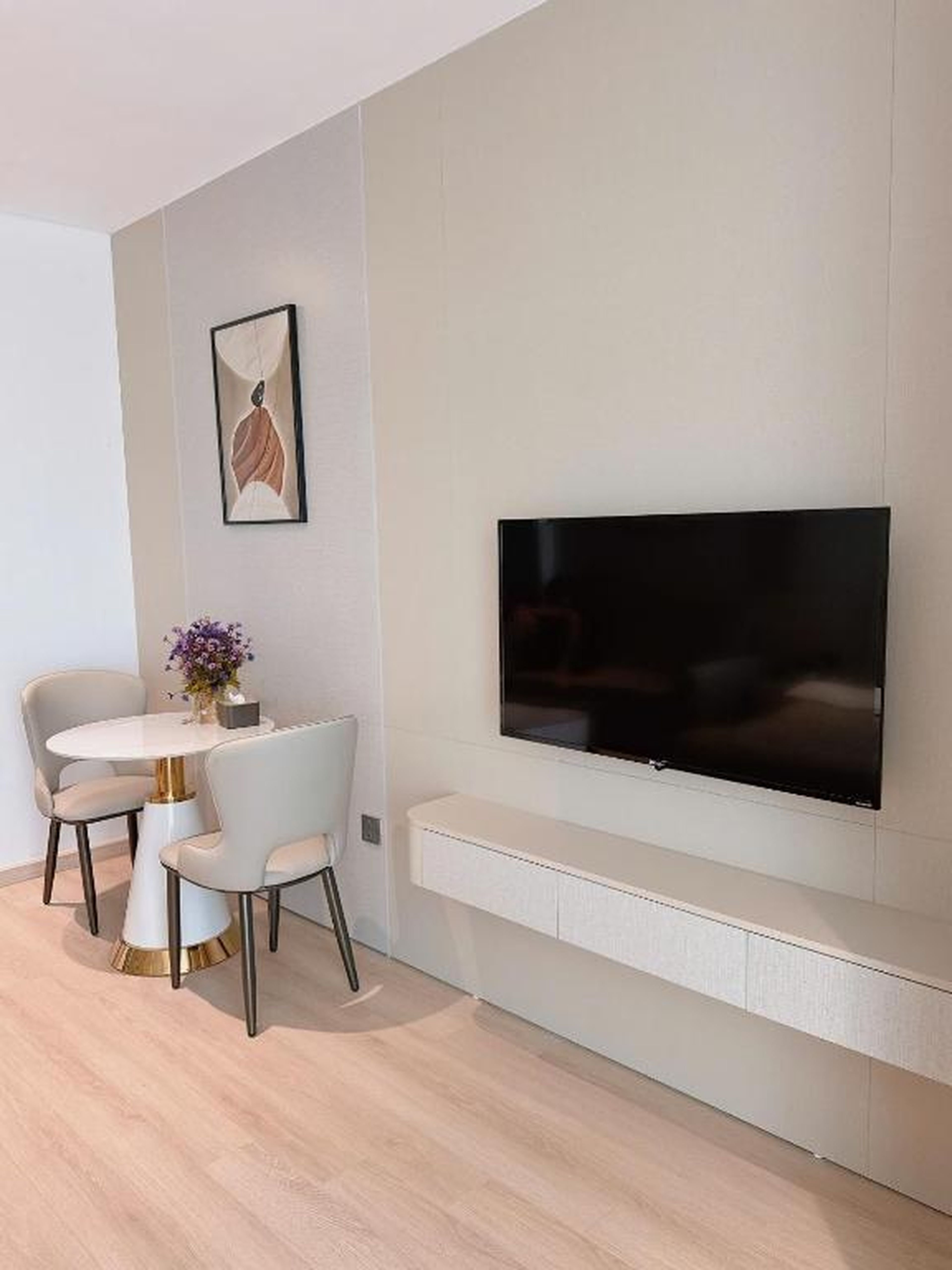 Oceanfront Apartment - Hình 9