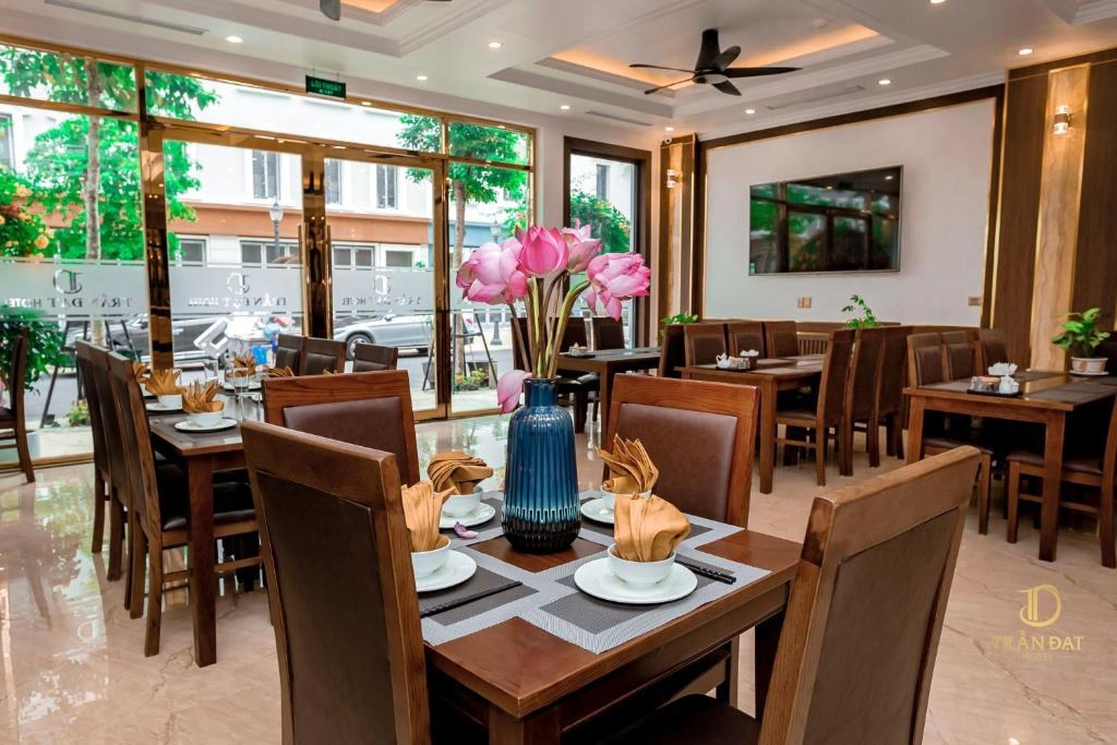 Trần Đạt Hotel - Hình 3