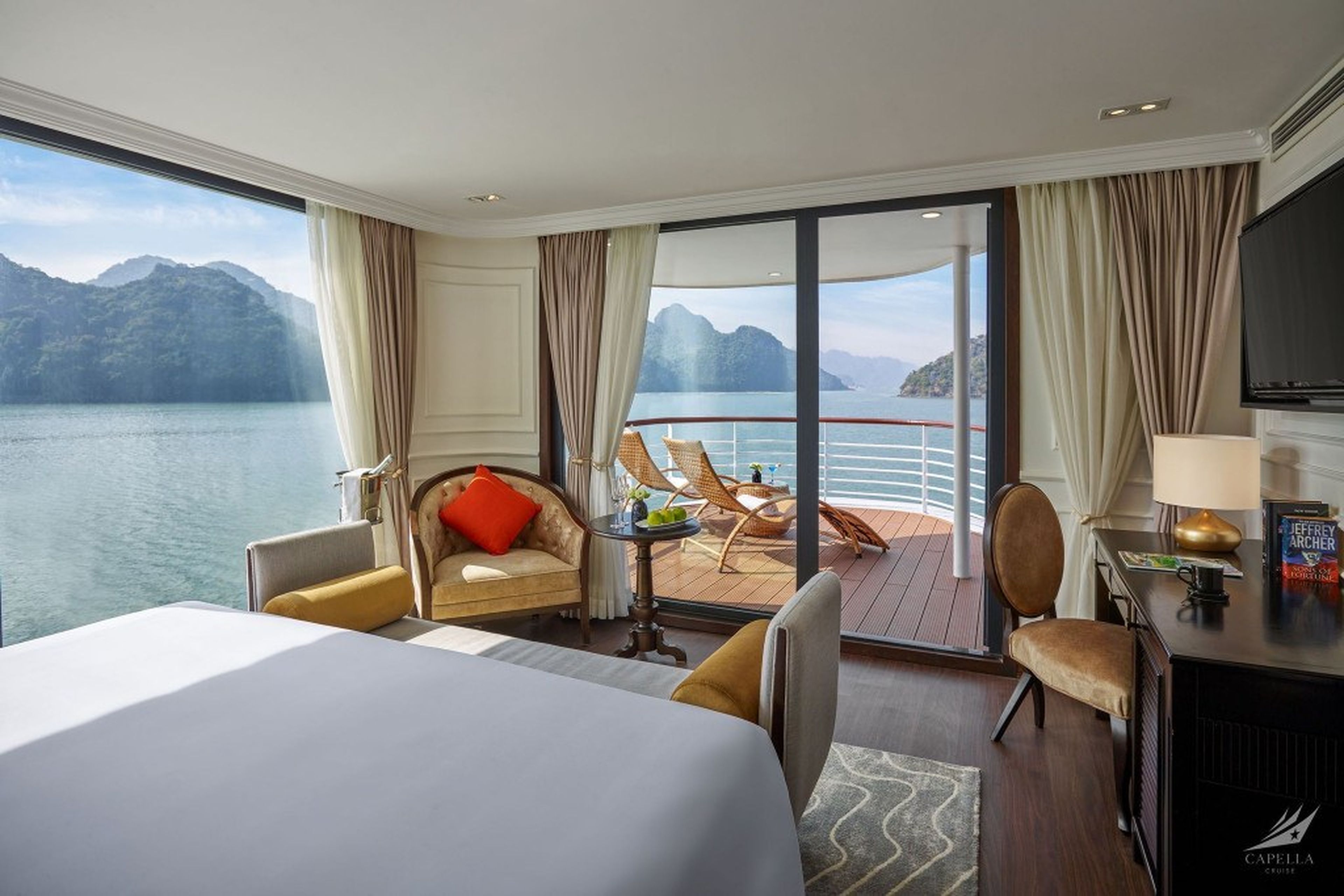Capella Hạ Long Cruise – An Impressive “Symphony” on the Enchanting Bay - Hình 7