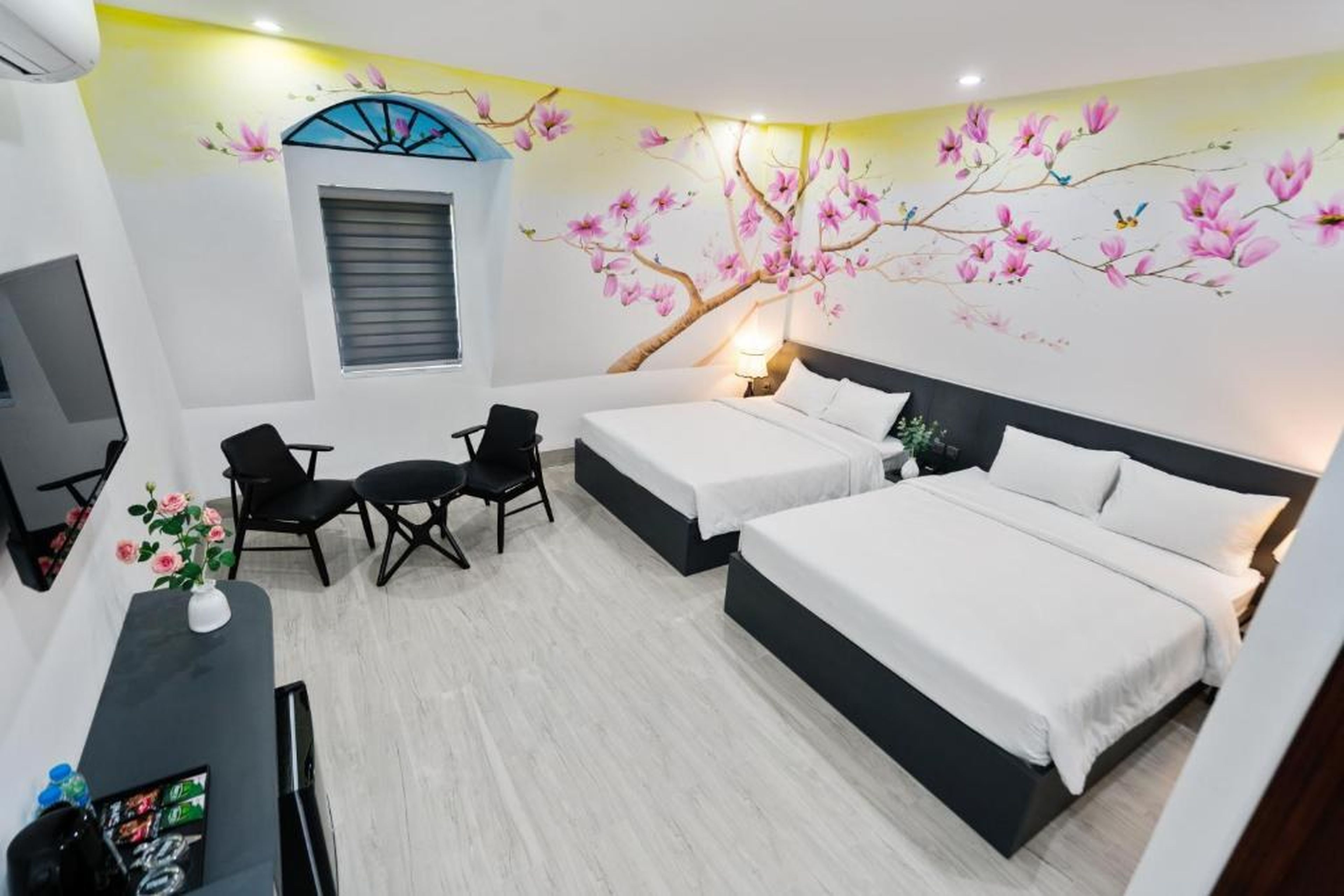 The Enchanted Ha Long Hotel - Bai Chay Beach - Hình 10