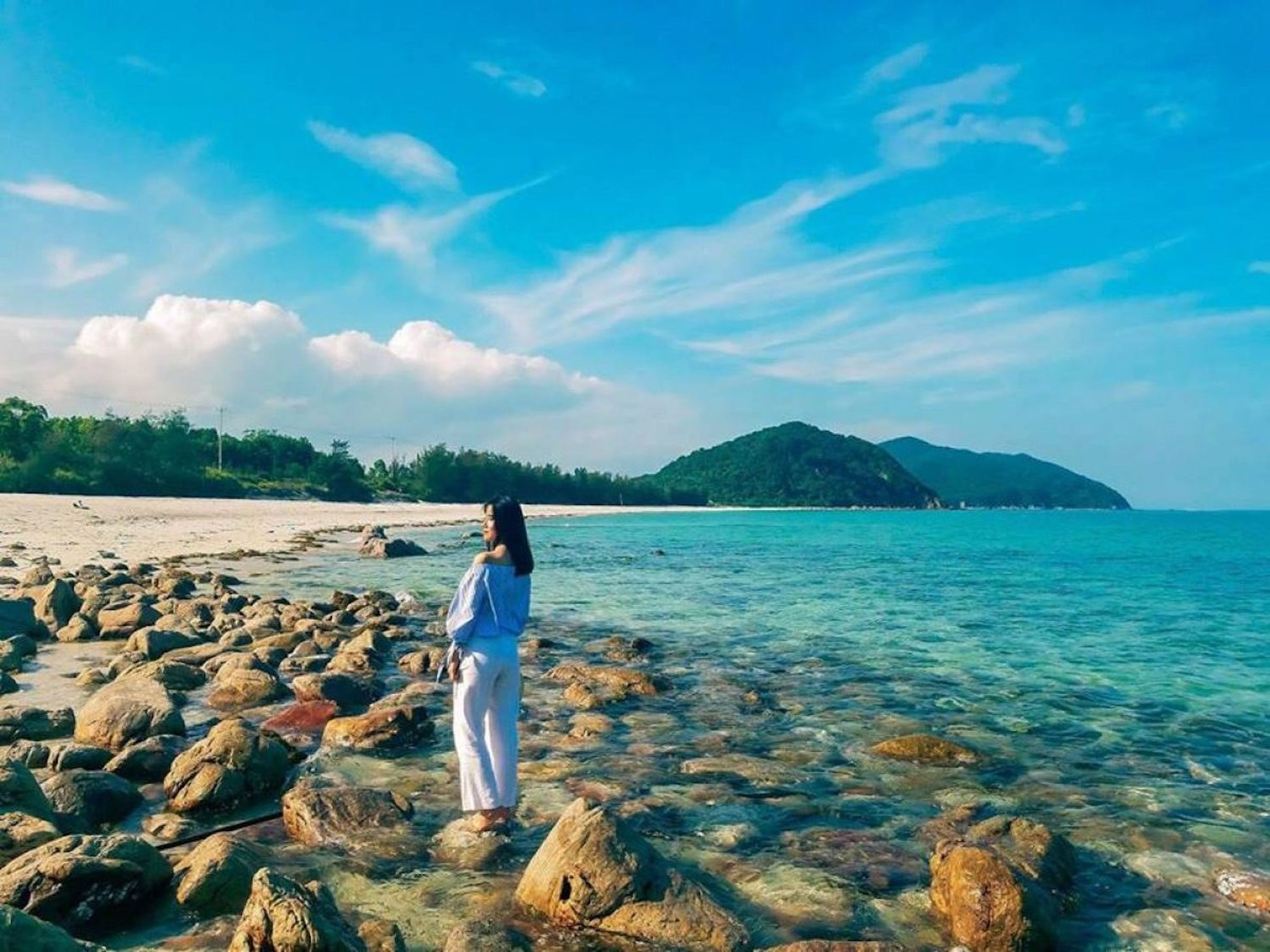 Bãi tắm Minh Châu: “Chốn thiên đường” trên đảo Quan Lạn - Hình 6