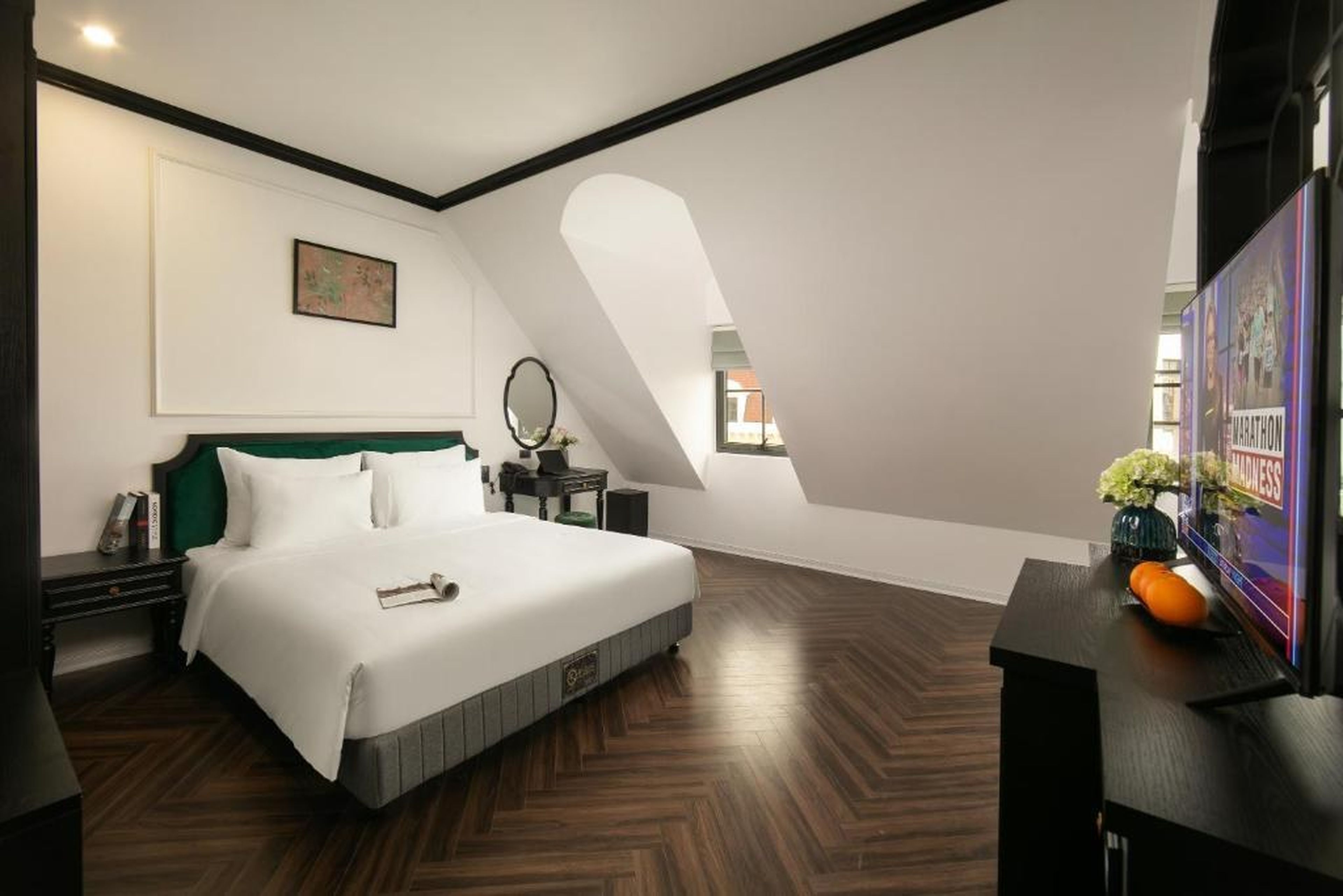 Elegant Boutique Hotel Ha Long - Hình 22