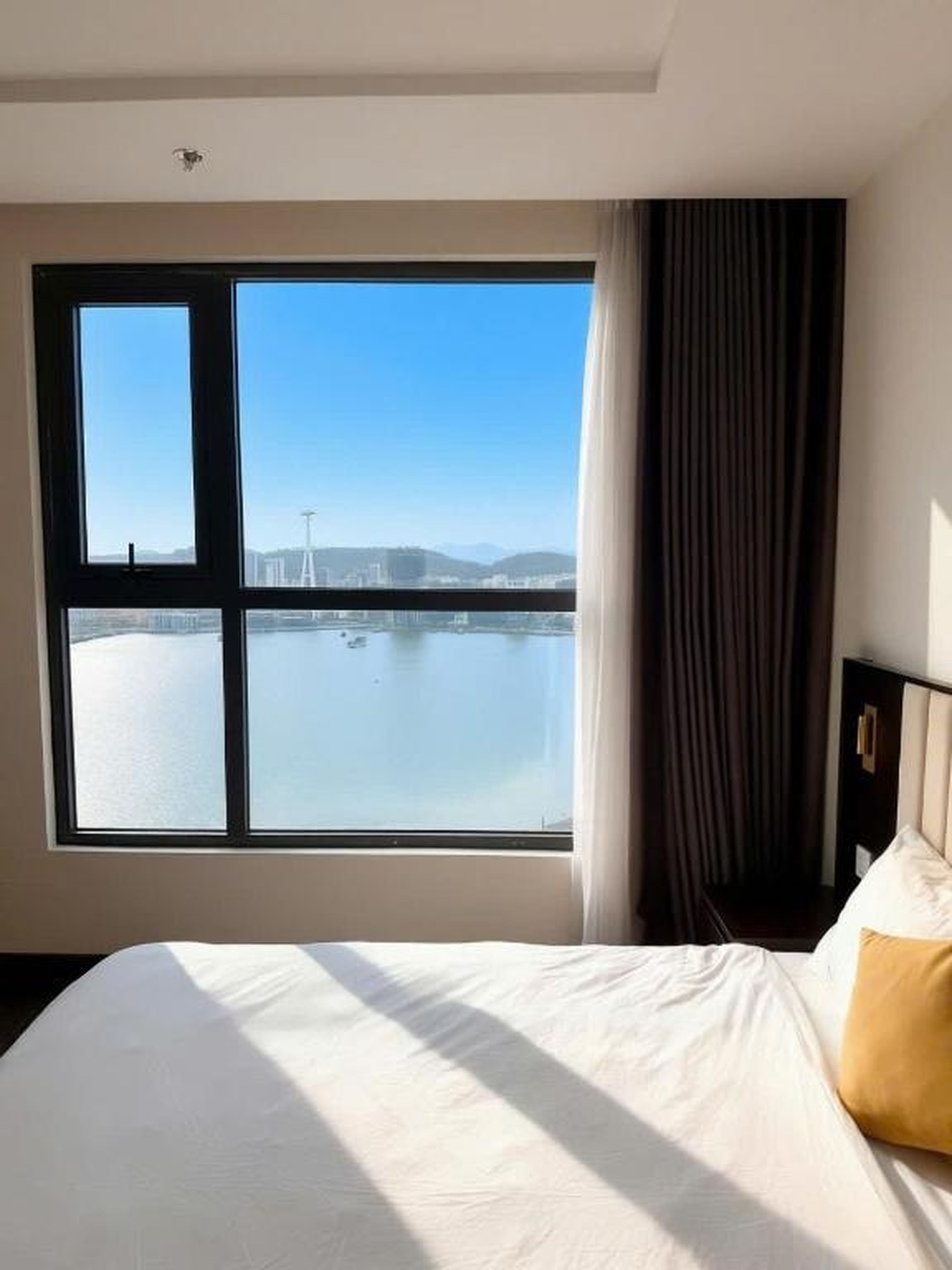 căn hộ Home Stay Sapphire S2 tiêu chuẩn khách sạn view thành phố Hạ Long rất đẹp - Hình 31