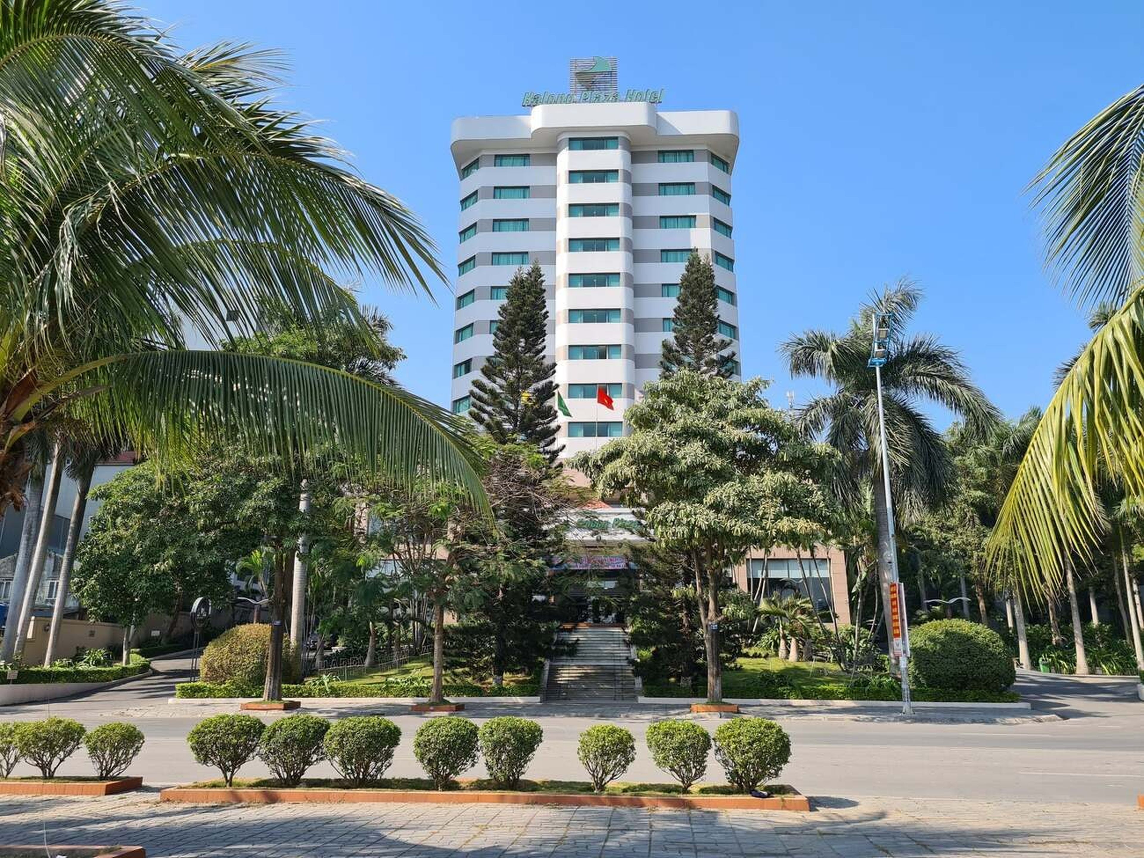 Bay View Restaurant - Nhà hàng đẳng cấp tại vịnh Hạ Long - Hình 8