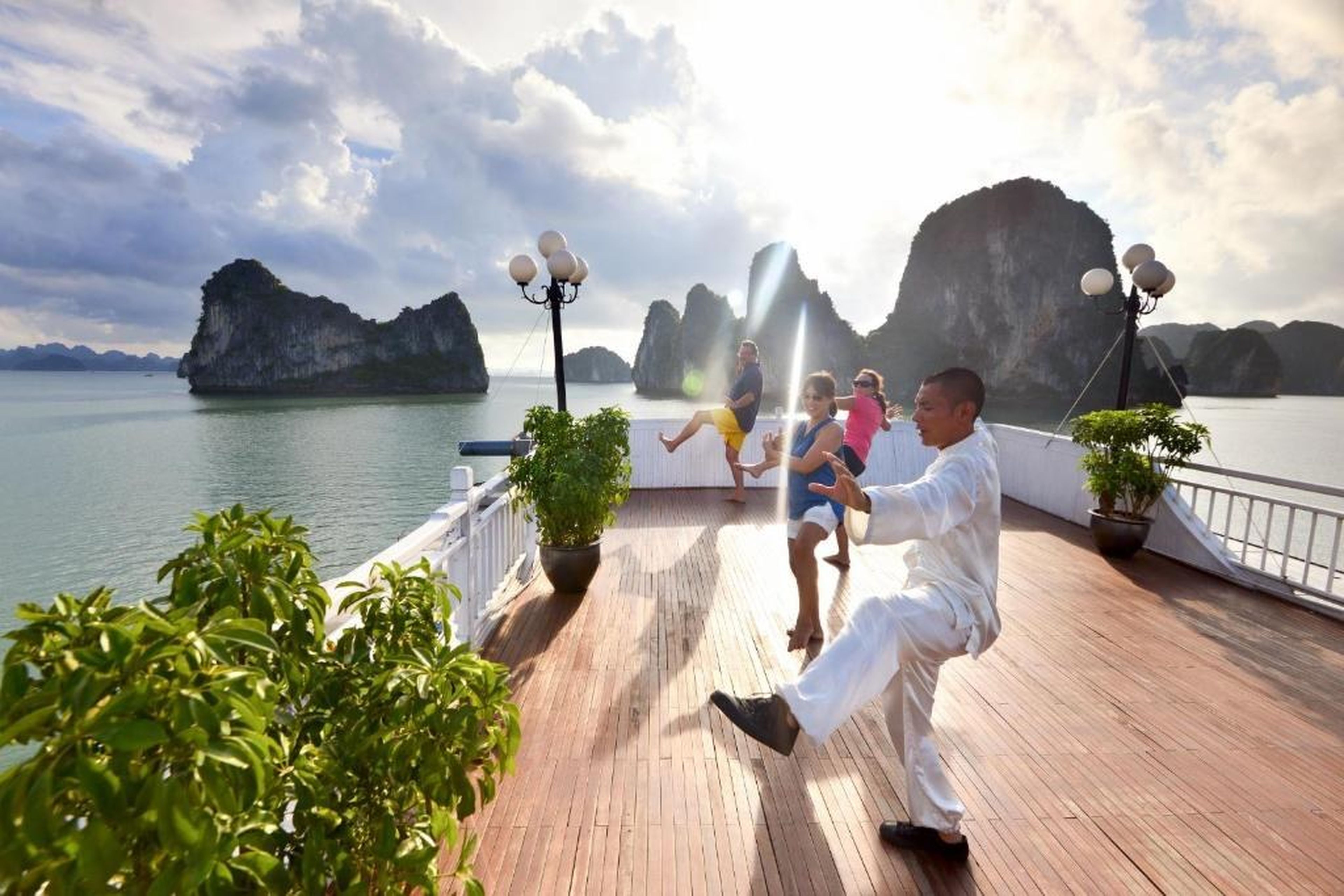 Signature Halong Cruise - Hình 40