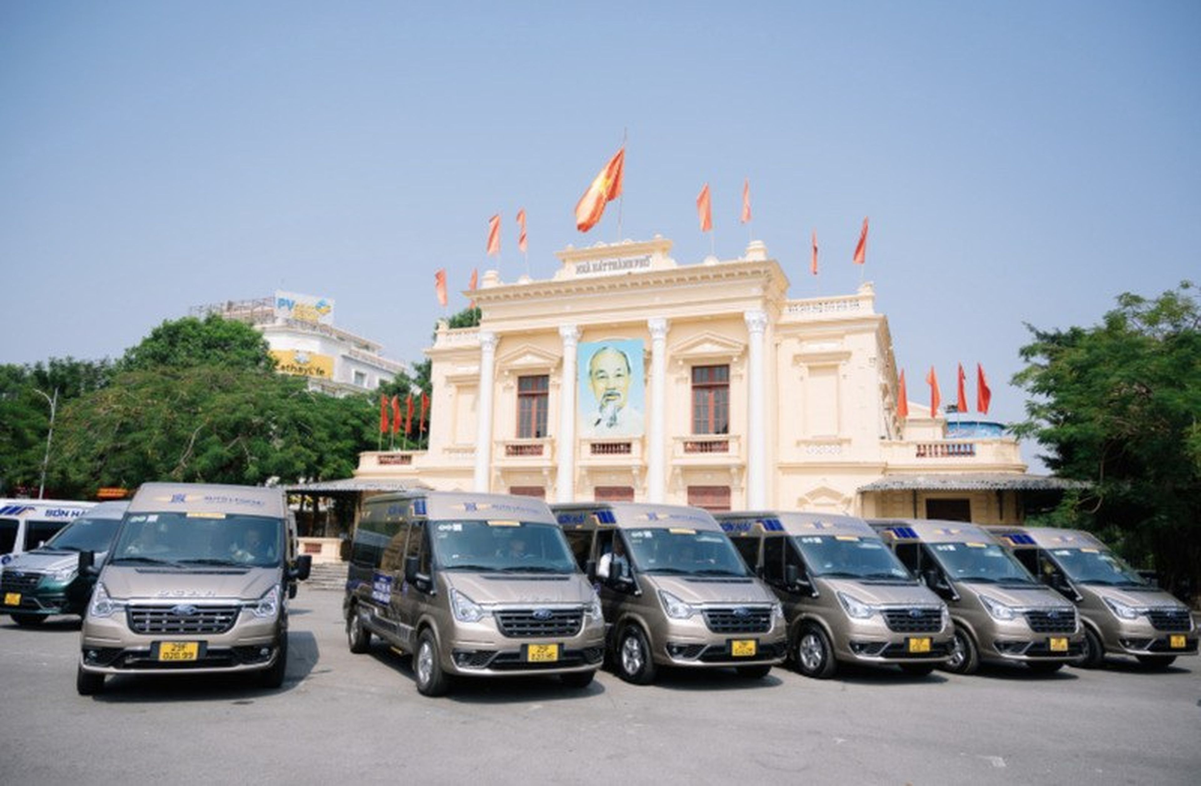 Top 8 nhà xe limousine Hà Nội đi Quảng Ninh tốt nhất 2026 - Hình 10