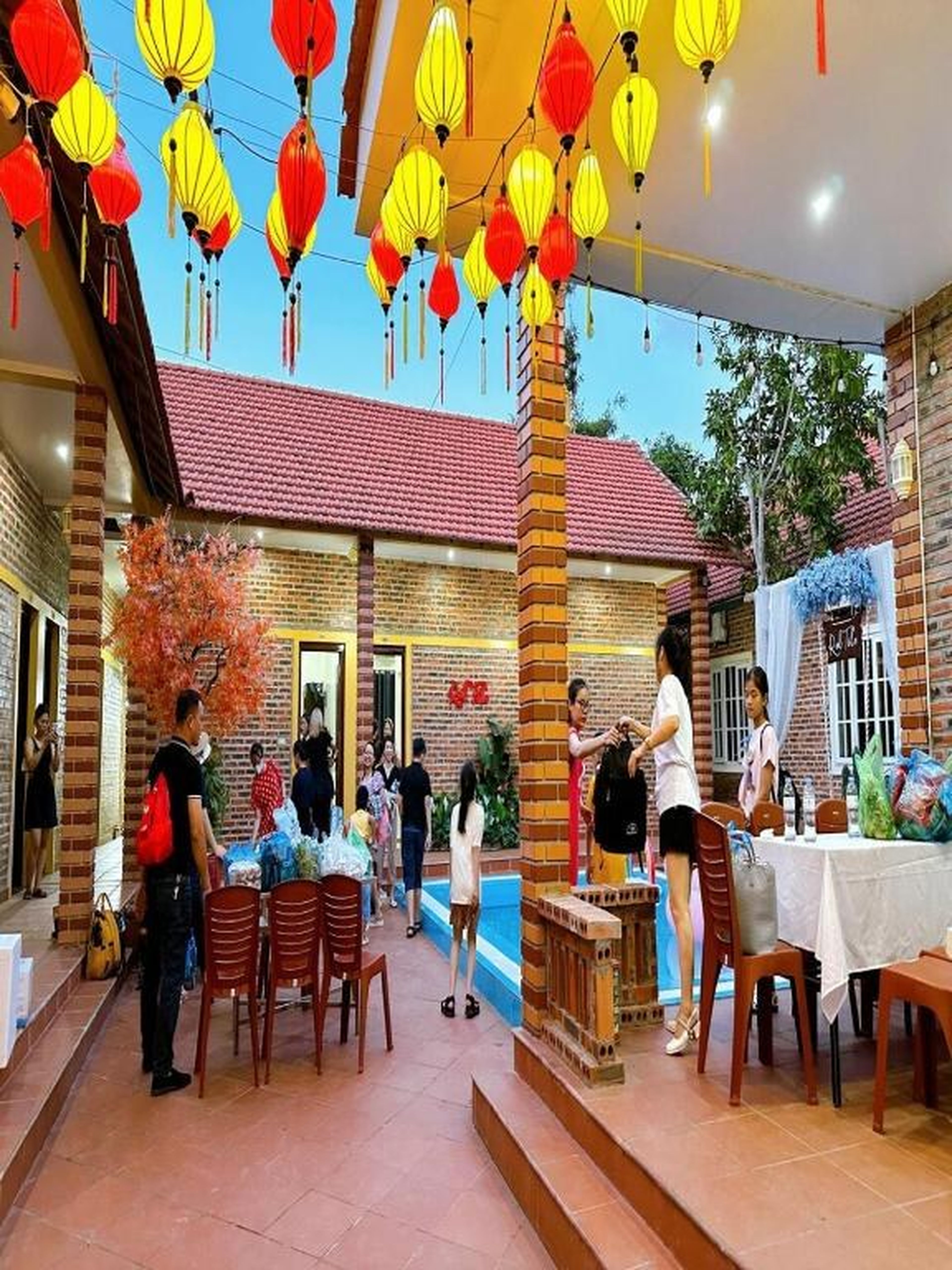 Chuỗi Homestay 8 ngủ bể bơi riêng - gần biển tại Tuần Châu - Hình 3